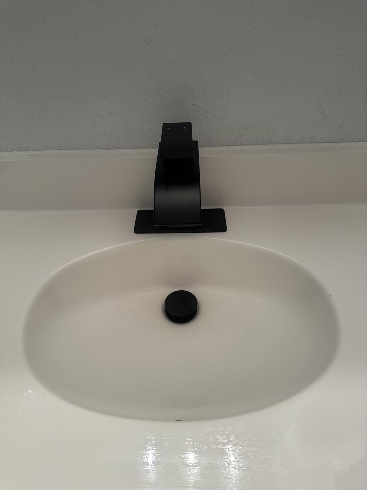 Fransiton Waterfall Single Handle Bathroom Sink Faucet Black customer photo 2