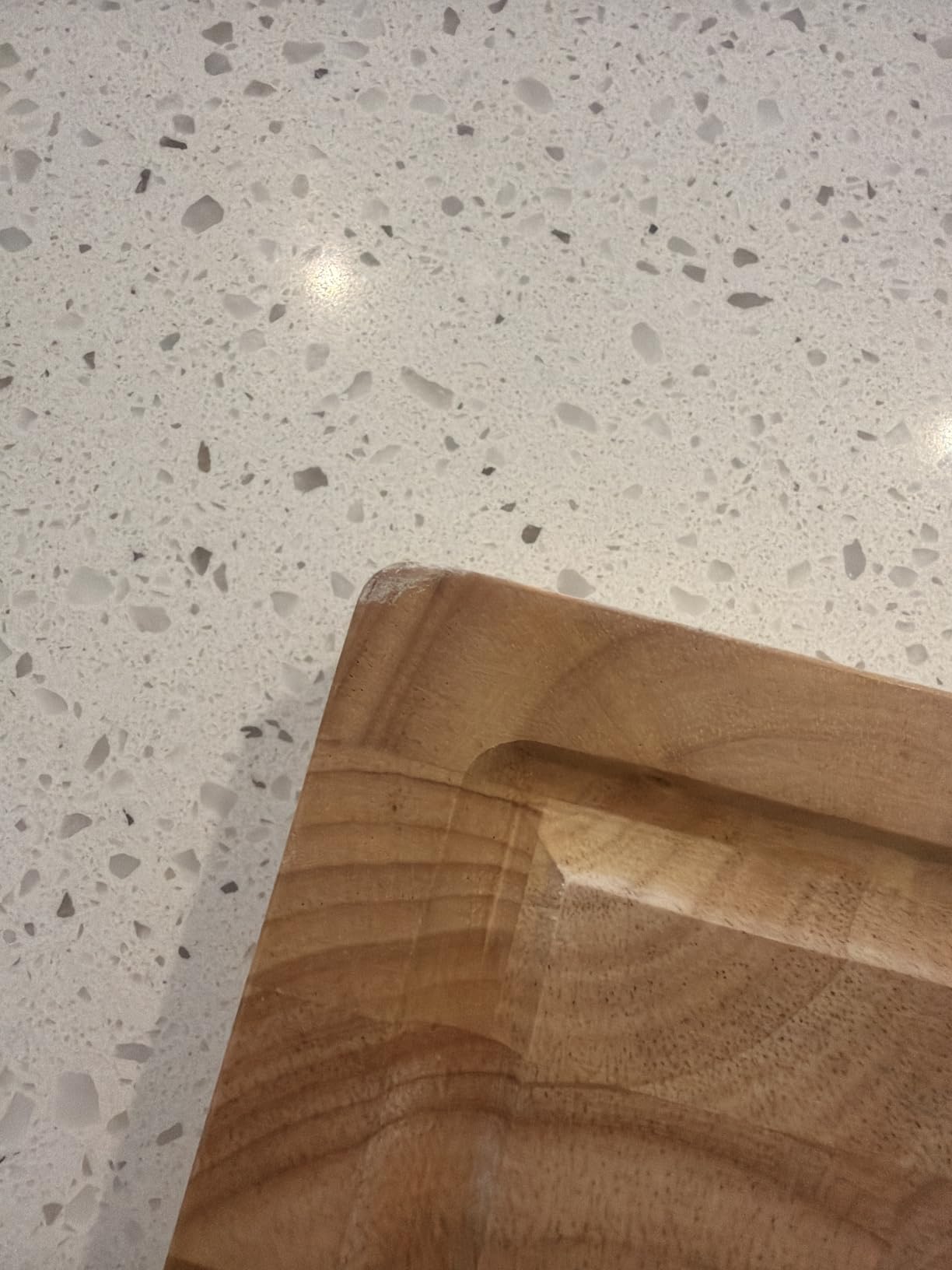End Grain Cutting Board, Extra Large & Thick, End Grain Built-In Compartment and Juice Canal, Heavy Duty Chopping Board, Thick Carving Board for Bread Fruits Meat (17x13 Inches) customer photo 2
