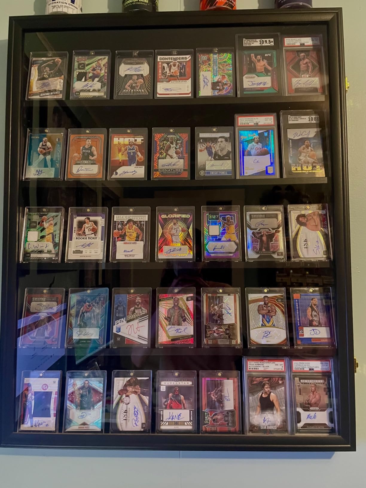 VERANI 35 Graded Sports Baseball Card Display Case Wall Mount Black | Lockable Trading Card Wall Cabinet, 98% UV Block Acrylic Panel, Premium Wood Frame, Vertical Wall Mount Only customer photo 1