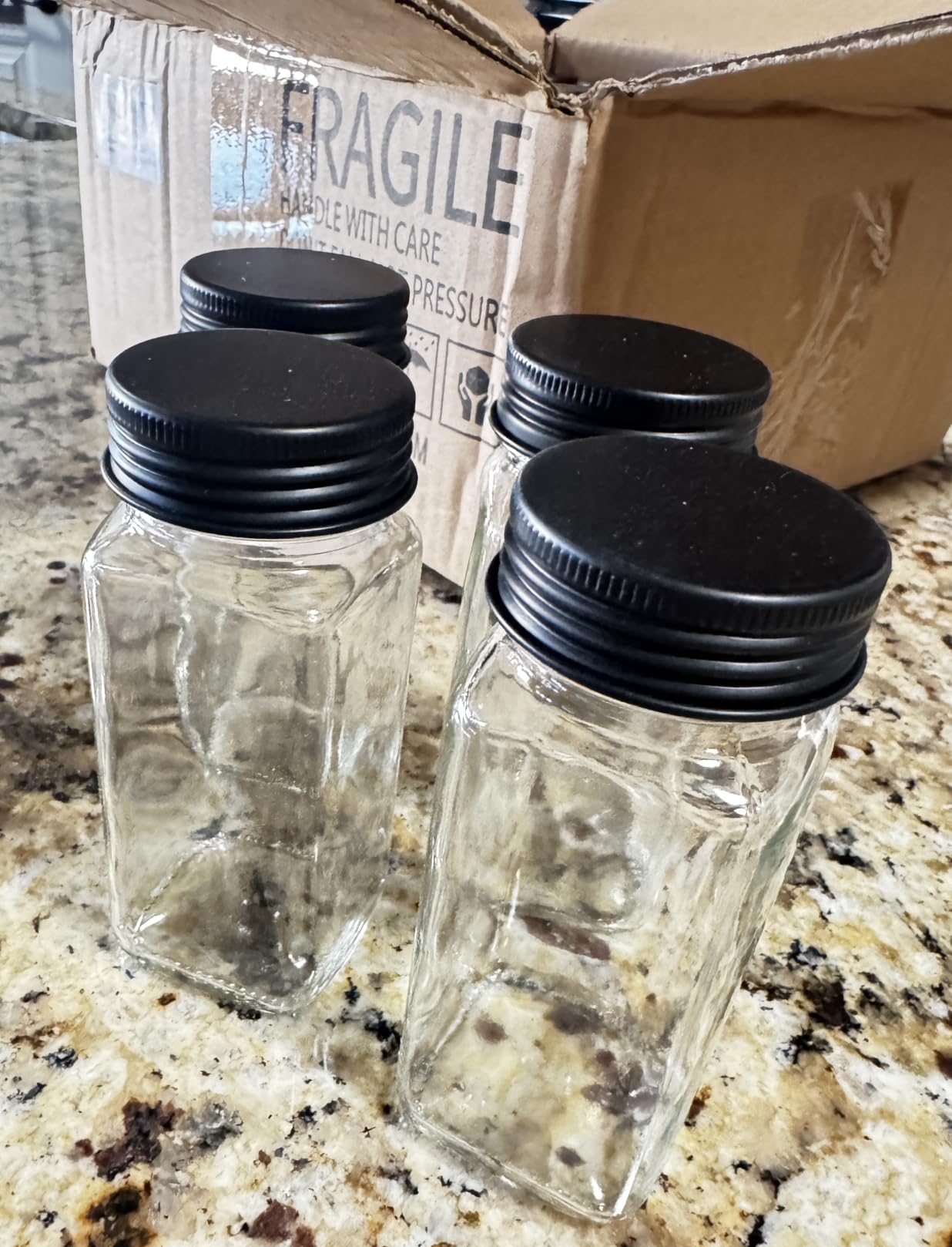 Churboro 25 Pack Glass Spice Jars with Labels, 4oz Spice Containers customer photo 1