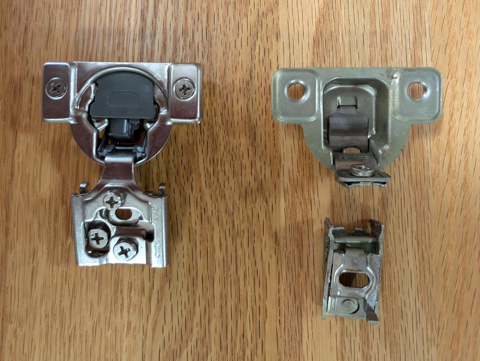 Ravinte 1/2 Inch Overlay Soft Close Hinge Kitchen Cabinet Hinges 50 Pack customer photo 1