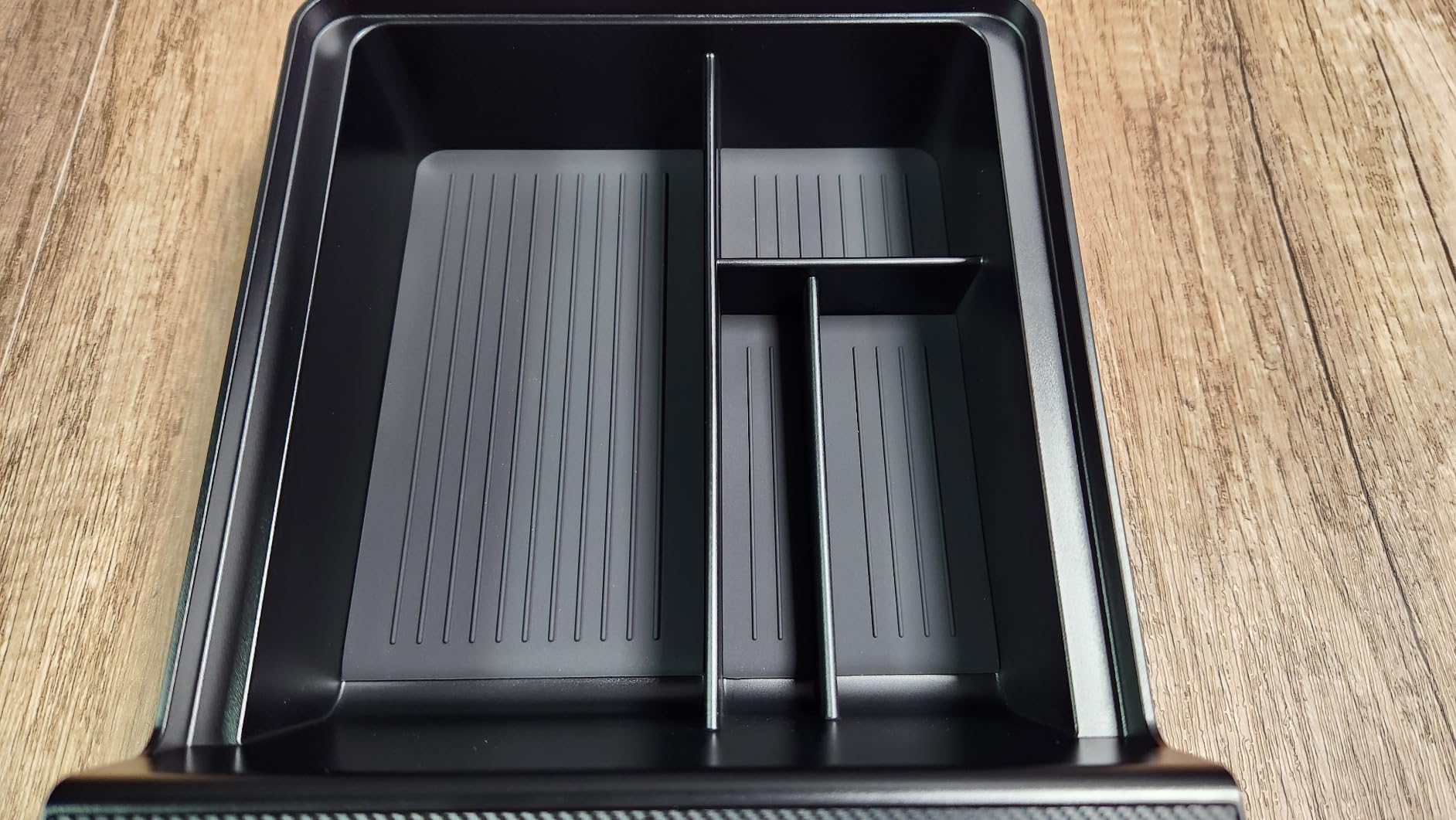 Spigen Center Console Organizer for Legacy Tesla Model Y & 3 customer photo 1