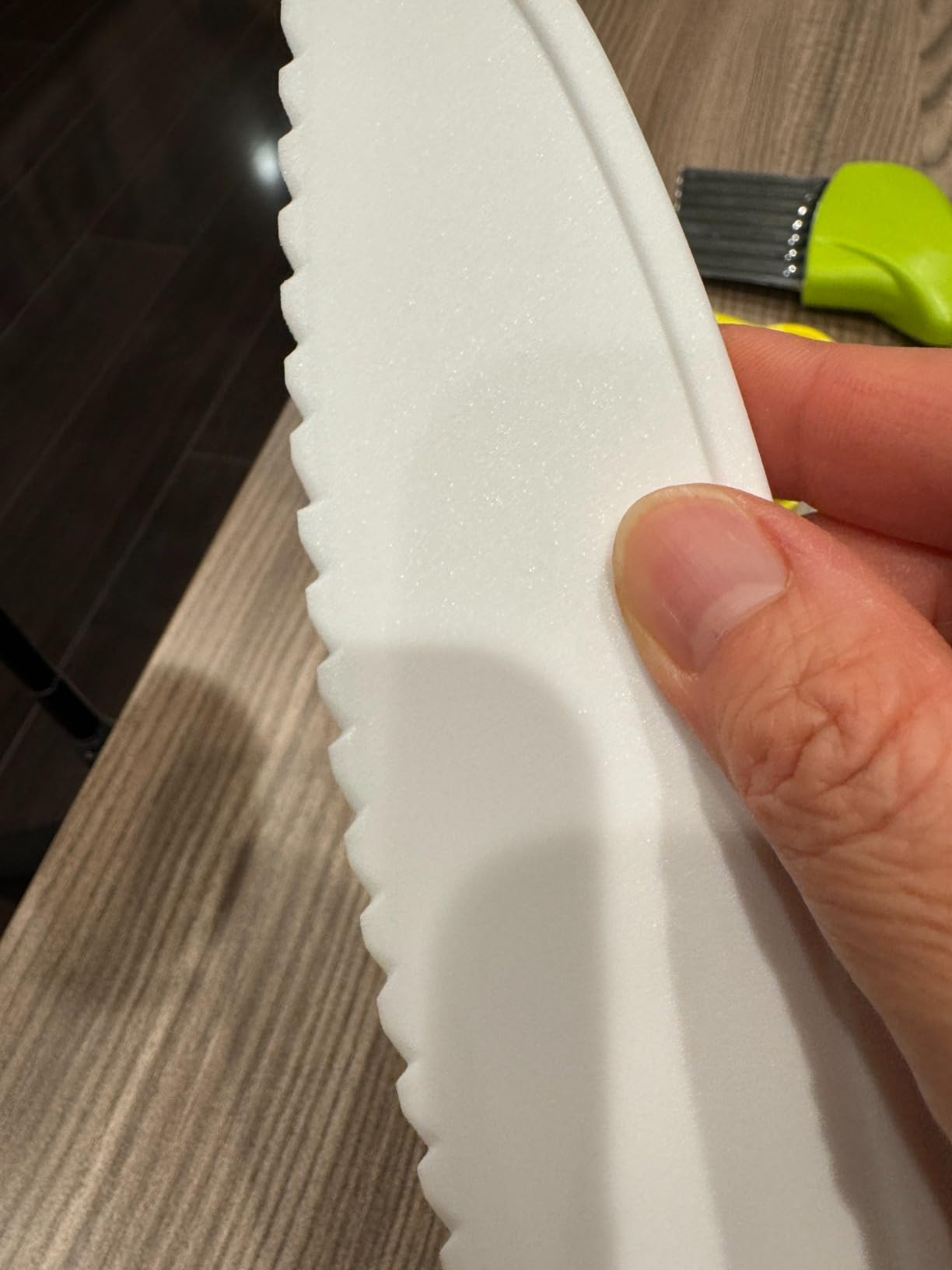 Leking 8 Pcs Wooden Kitchen Knife Set for Kids - Includes Safe Knives, Serrated Plastic Knives, Potato Slicers, Sandwich Cutter, Peeler and Cutting Board customer photo 1