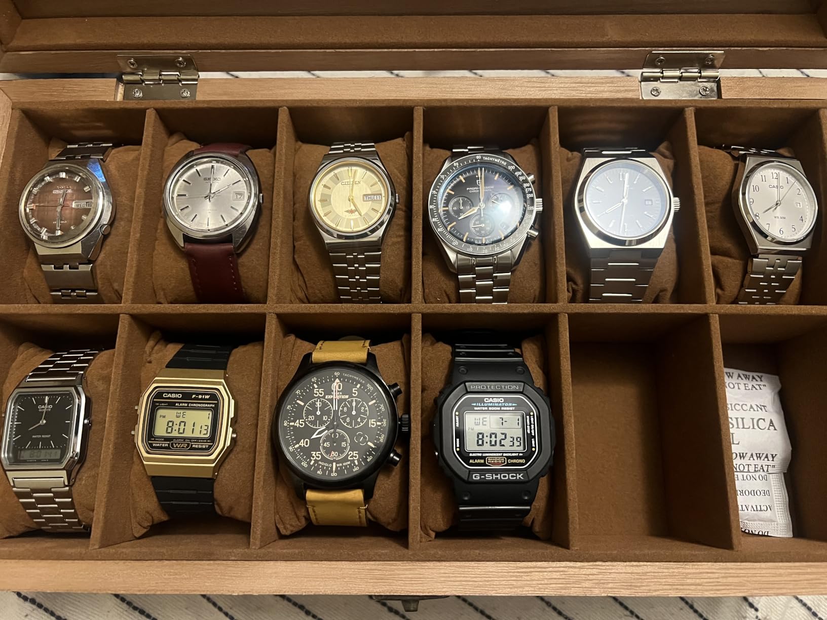 SONGMICS 12-Slot Wooden Watch Box, Display Case with Large Glass Lid customer photo 1