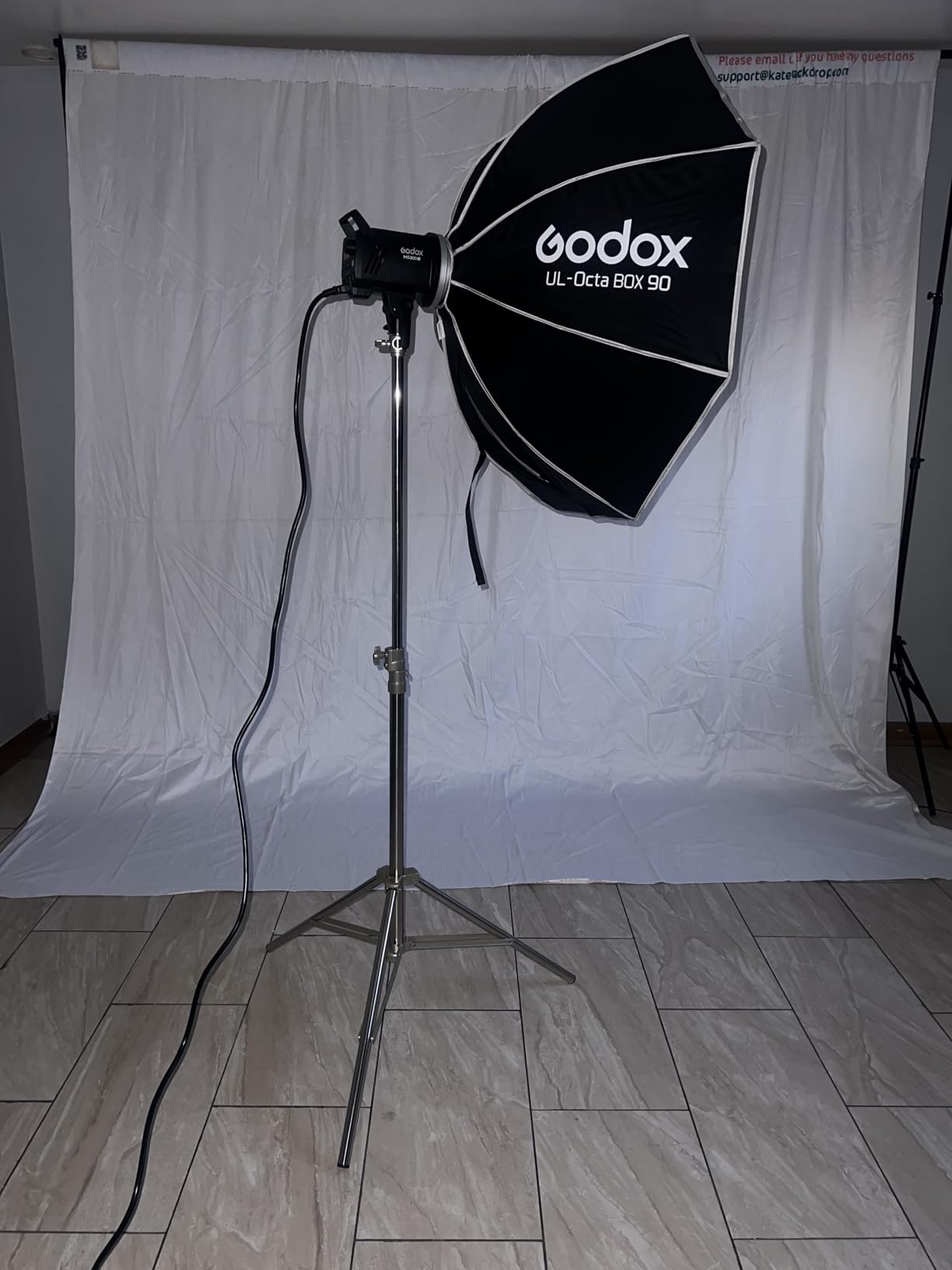 NEEWER 7.2ft/2.2m Stainless Steel Light Stand, Spring Cushioned Heavy Duty customer photo 2