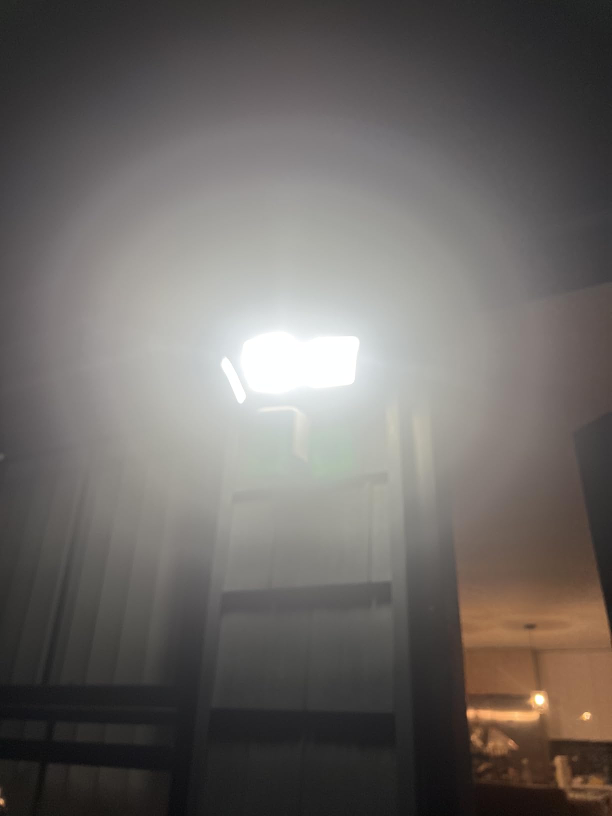 WYZE Floodlight Camera Pro, 2.5K HD Outdoor Security Camera 3000-Lumen LEDs customer photo 1