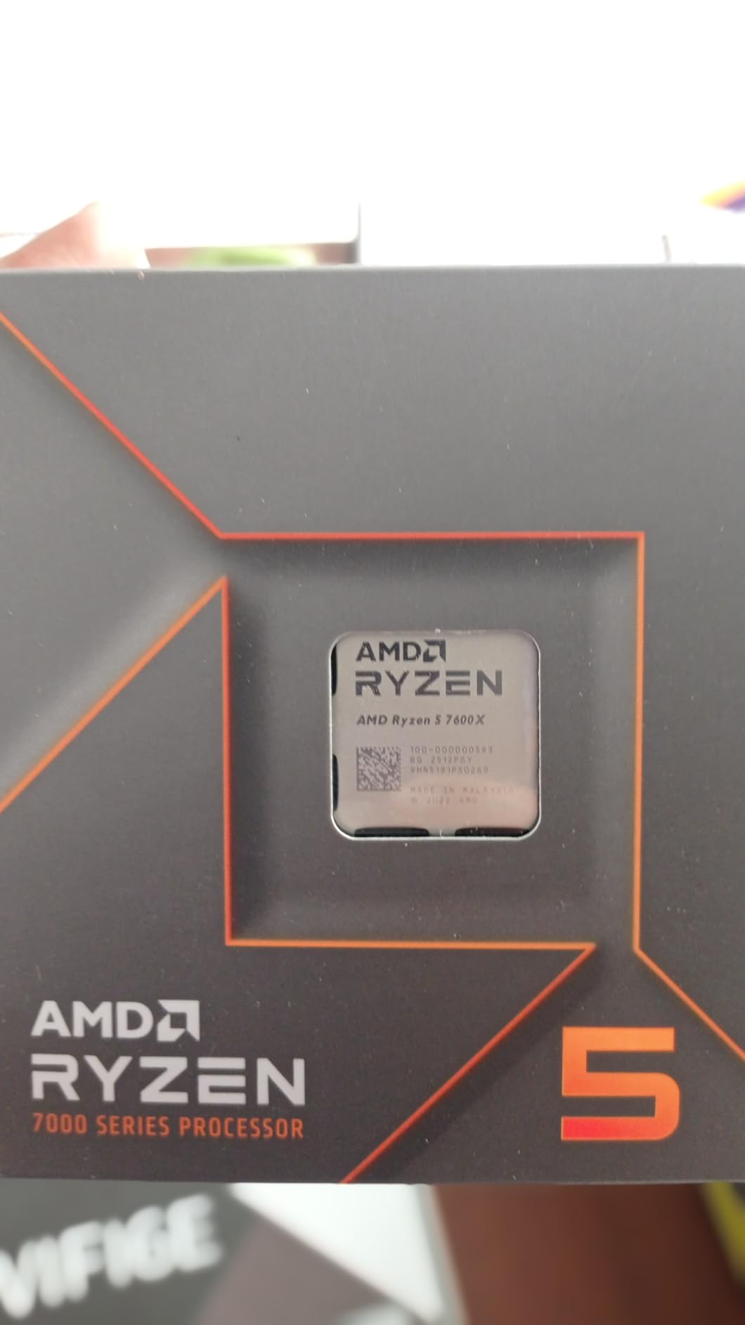AMD Ryzen 5 7600X 6-Core, 12-Thread Unlocked Desktop Processor customer photo 1