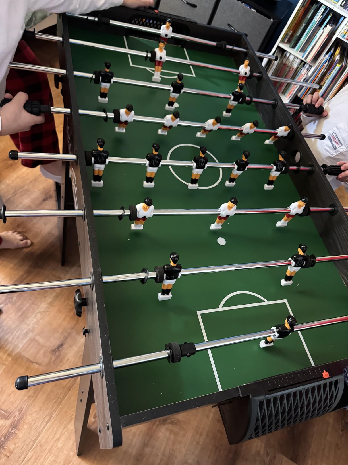 SereneLife Folding Foosball Table, 4’ x 2’ Full Competition Size Foldable Space Saving Table Soccer for Home, Arcade Game Room, for Indoor or Outdoor, Family Game Night, Perfect for Kids and Adults customer photo 2