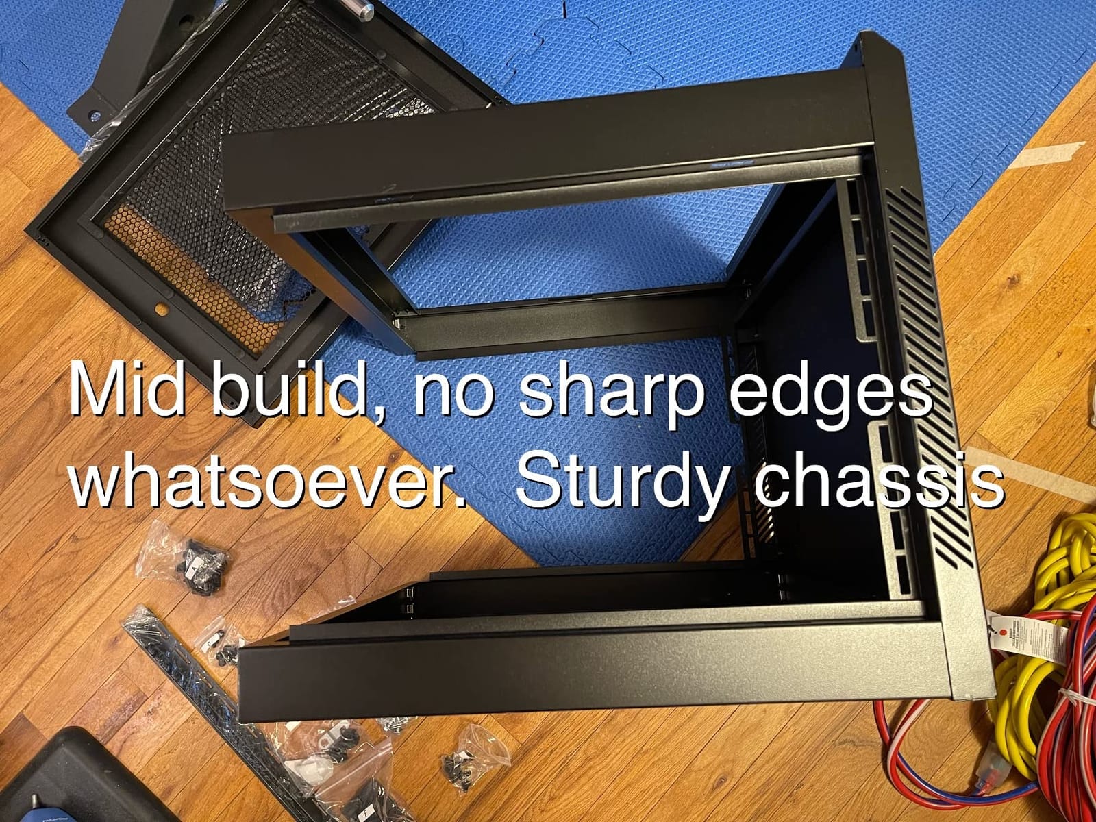 RackPath 12U Wall Mount Server Cabinet Network Rack Enclosure, Quiet Cooling Fan, Perforated Door, Black customer photo 2