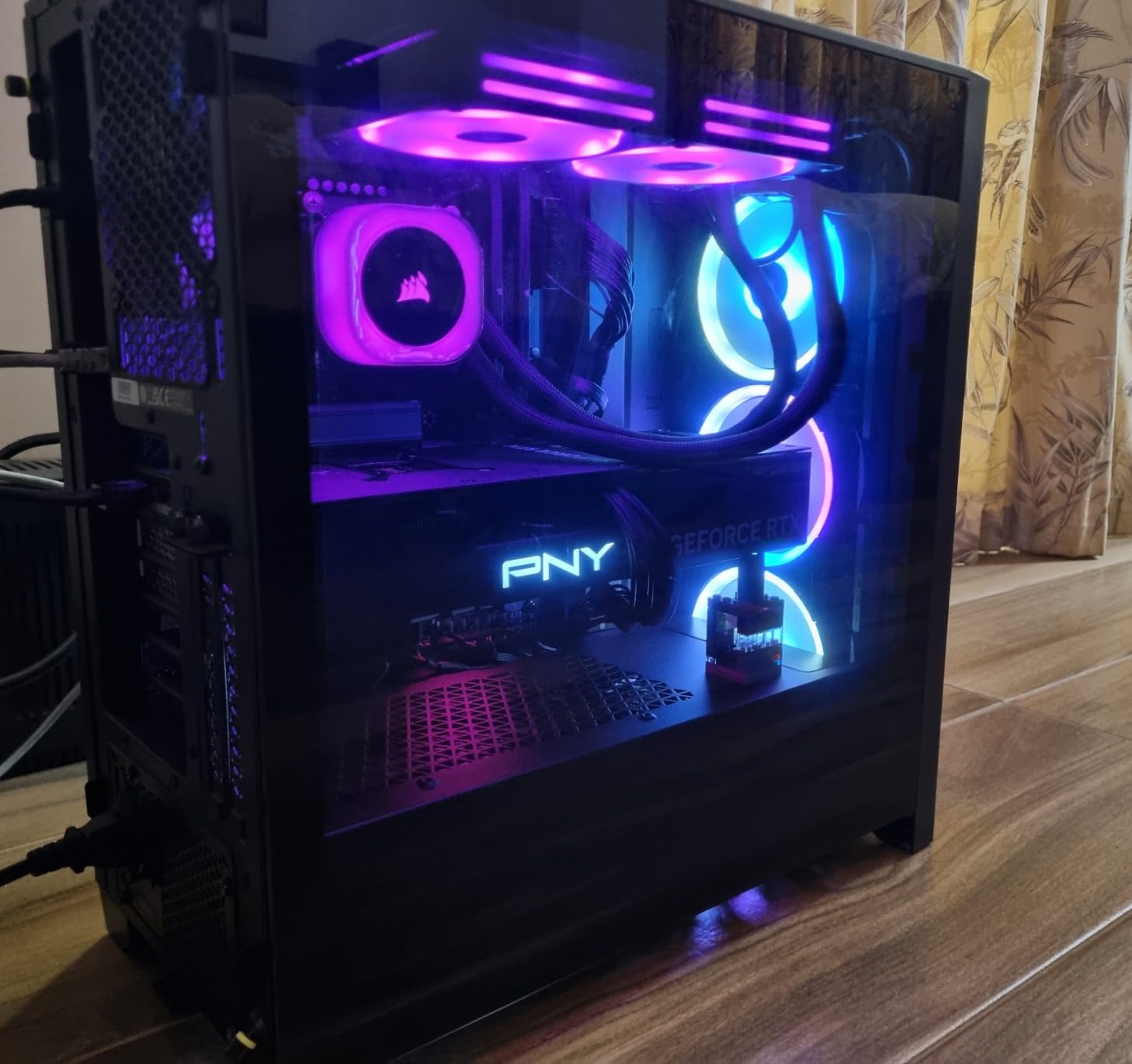 PNY GeForce RTX 4090, 24GB GDDR6X, Verto Triple Fan, Graphics Card, DLSS 3, 384-Bit, PCIe 4.0, HDMI/DisplayPort, NVIDIA, Desktop Computers, Gaming PCs, Workstations customer photo 1