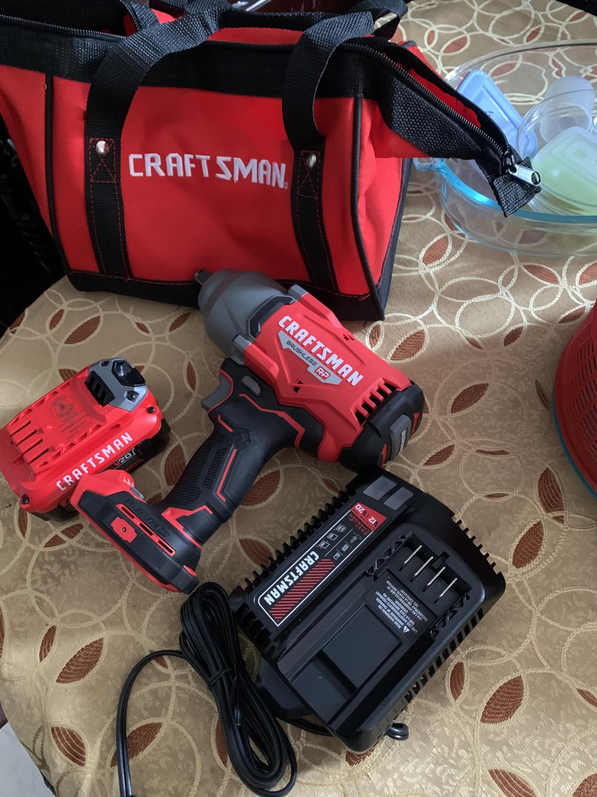 CRAFTSMAN V20 RP Impact Wrench, Cordless, Brushless, High Torque, 1/2 Inch, 4Ah Battery and Charger Included (CMCF940M1) customer photo 2