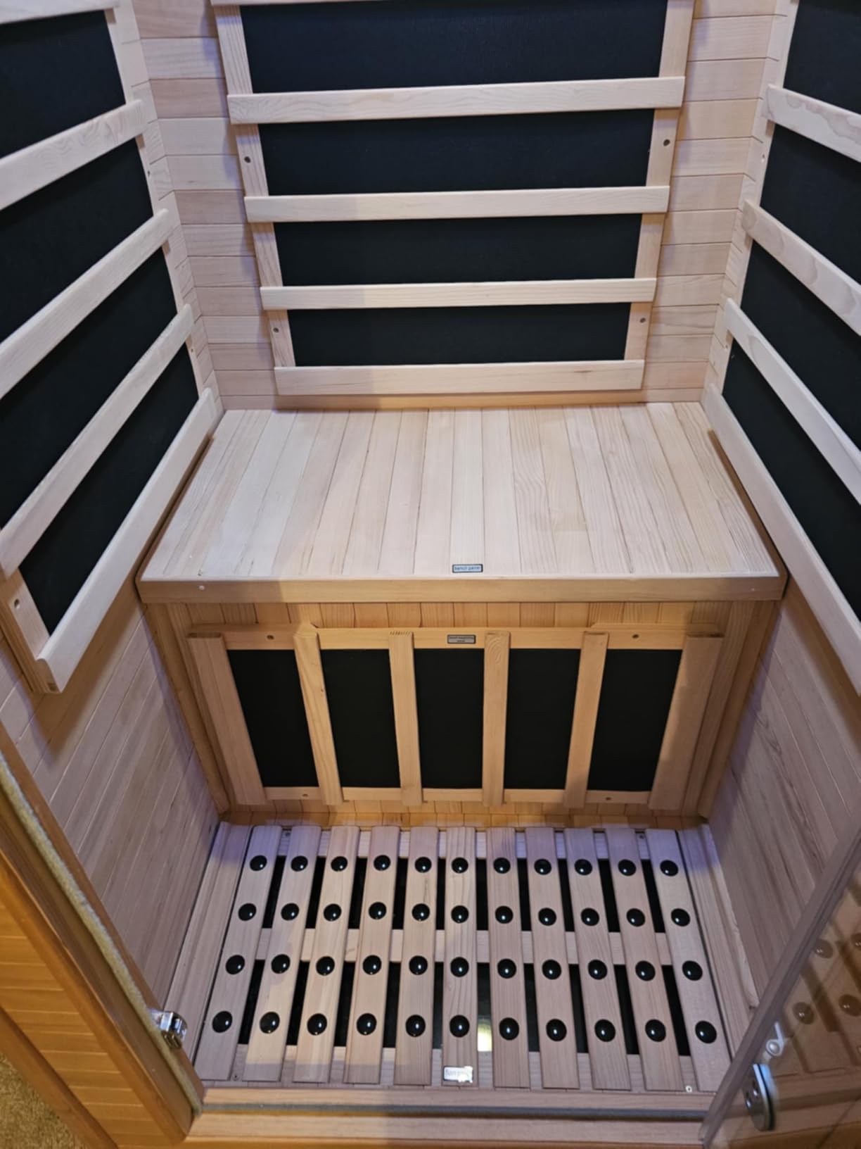 Homsido Infrared Home Sauna Room 1 Person Hemlock Wooden Indoor Dry Sauna，Low EMF 1200W/110V Heaters Panels,LCD Control Panel,10 Minutes Pre-Warm up,Time and Temp Pre-Set,1-Year Aftersale customer photo 2