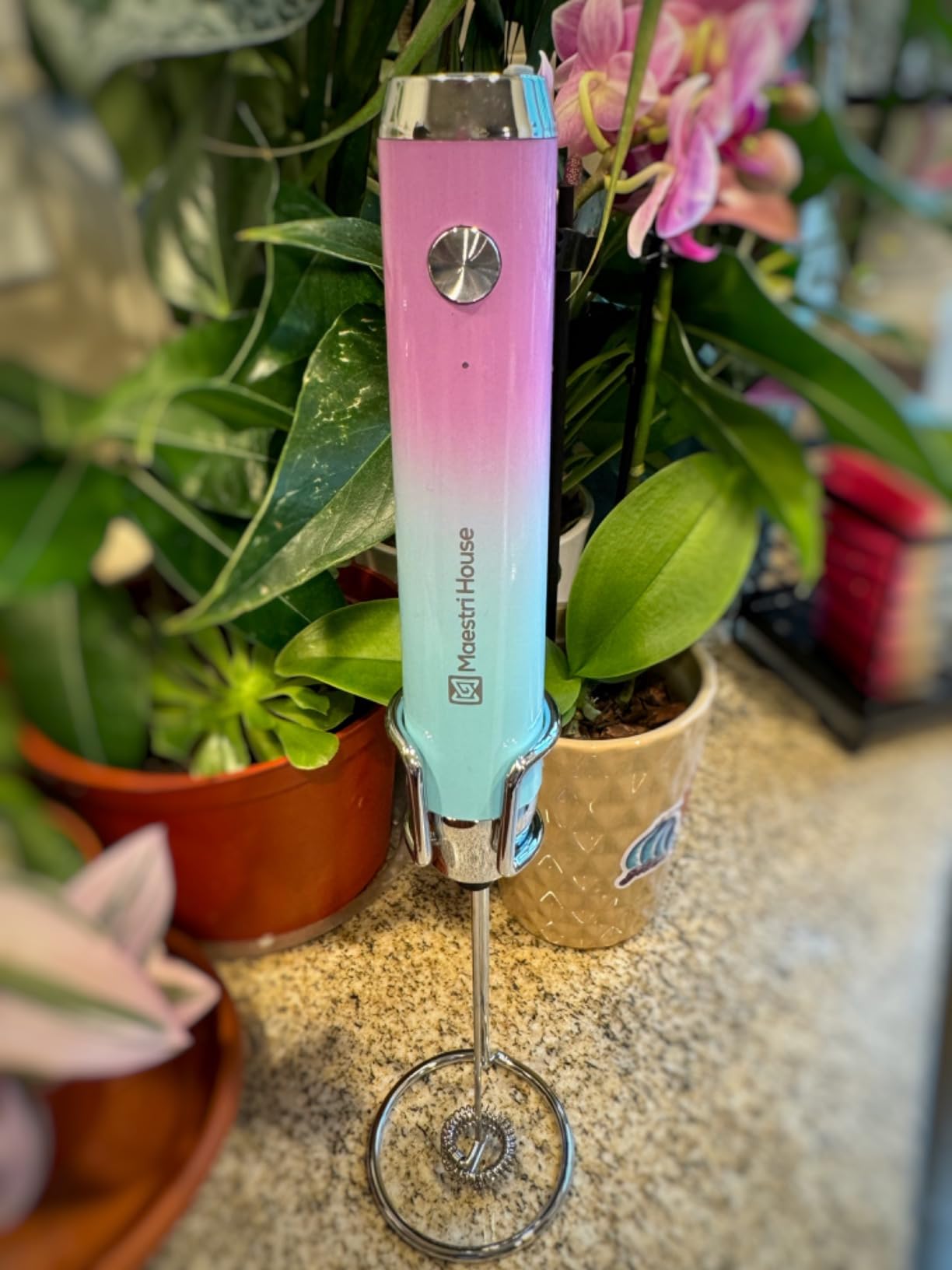 Maestri House LunaFro Rechargeable Milk Frother,Stand & 2 Detachable Whisks | 8000RPM Turbo Motor, 1200mAh lithium battery, Handheld Milk Frother for Lattes, Cappuccino, Matcha & Powdered Supplements customer photo 2