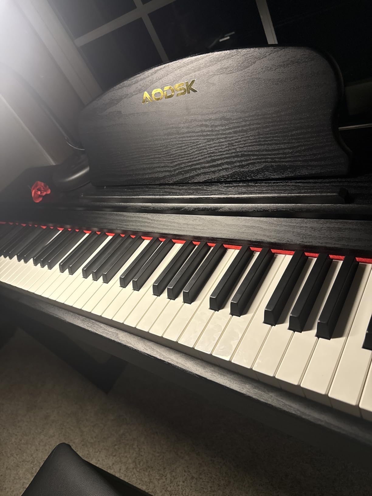 AODSK Weighted keyboard 88-Key Digital Piano with Speakers, Stand & Pedals | Includes Beginner Course, Headphones Jack, Music Stand. Perfect for Student, Home, Daily Practice, Recital, Gift customer photo 2