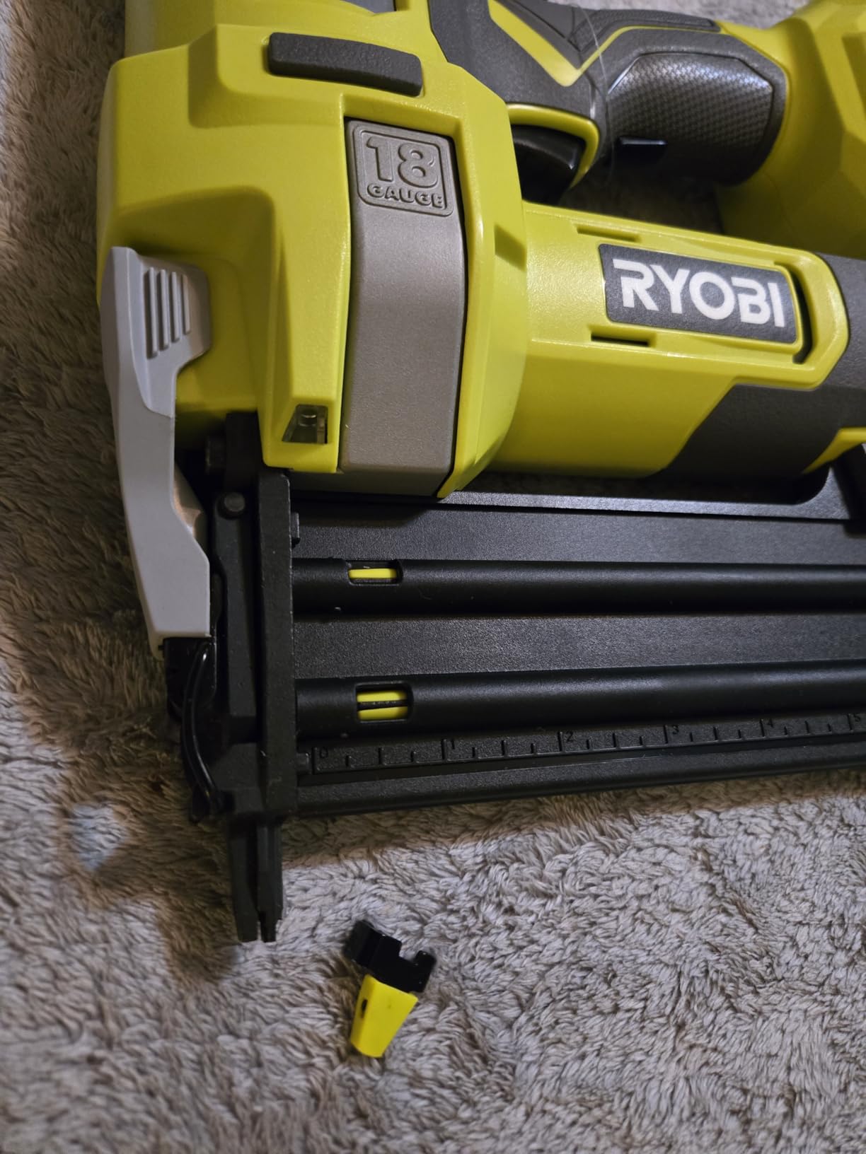 Ryobi 18V ONE+ 18-Gauge Cordless Airstrike Brad Nailer (Tool Only) P321 customer photo 1