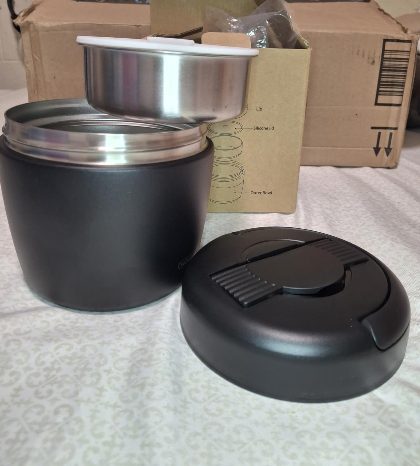 wiwens Thermo Food Jar for Hot Food 32OZ Soup Thermo Lunch Containers Wide Mouth Vacuum Insulated Stainless Steel Leakproof Bento Box with Spoon (Black) customer photo 2