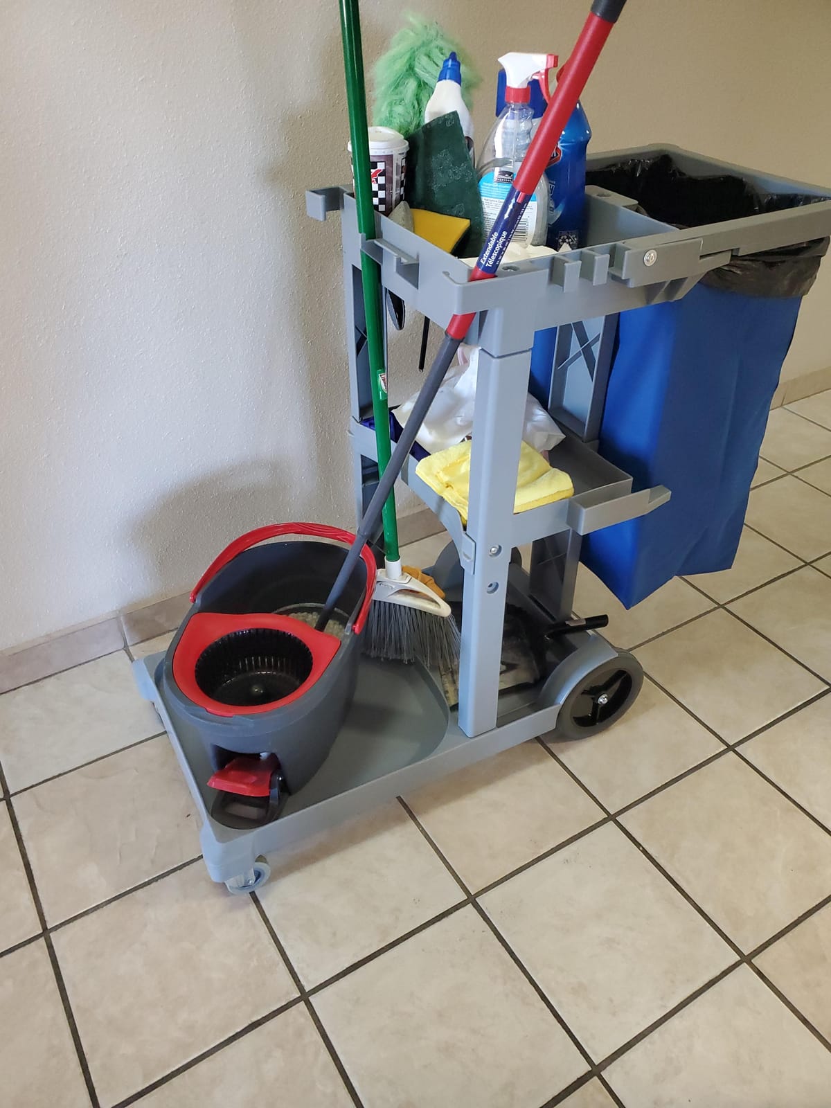 Dryser Commercial Janitorial Cleaning Cart on Wheels with Shelves and Vinyl Bag & Commercial Mop Bucket with Side Press Wringer, 26 Qt. Blue customer photo 2