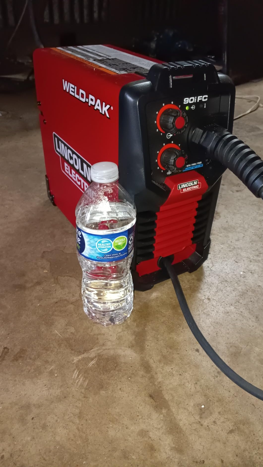 Lincoln Electric 90i FC Flux Core Wire Feed Weld-PAK Welder, 120V Welding Machine, Portable w/Shoulder Strap, Protective Metal Case, Best for Small Jobs, K5255-1 customer photo 2