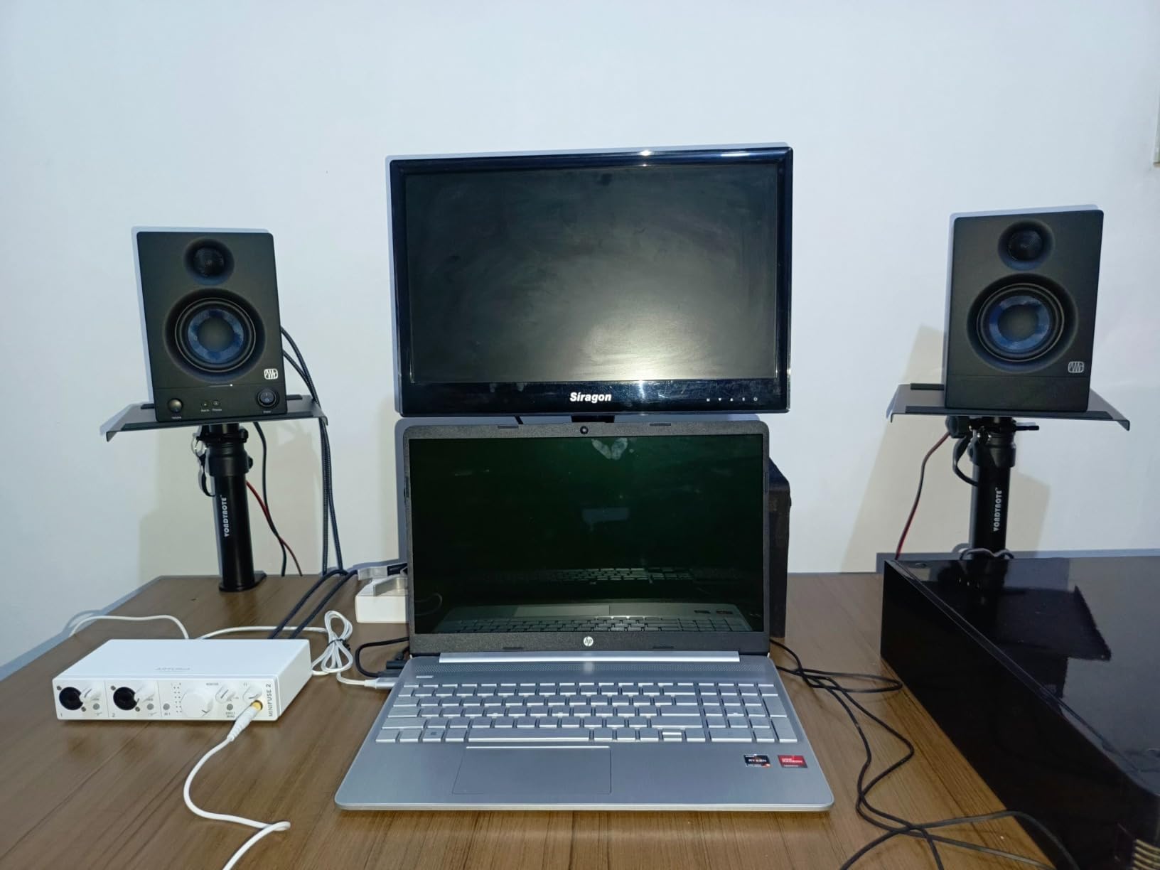 Vondynote Set of 2 Desktop Clamp Speaker Stands Short Studio Monitor Stands Height Adjustable customer photo 1