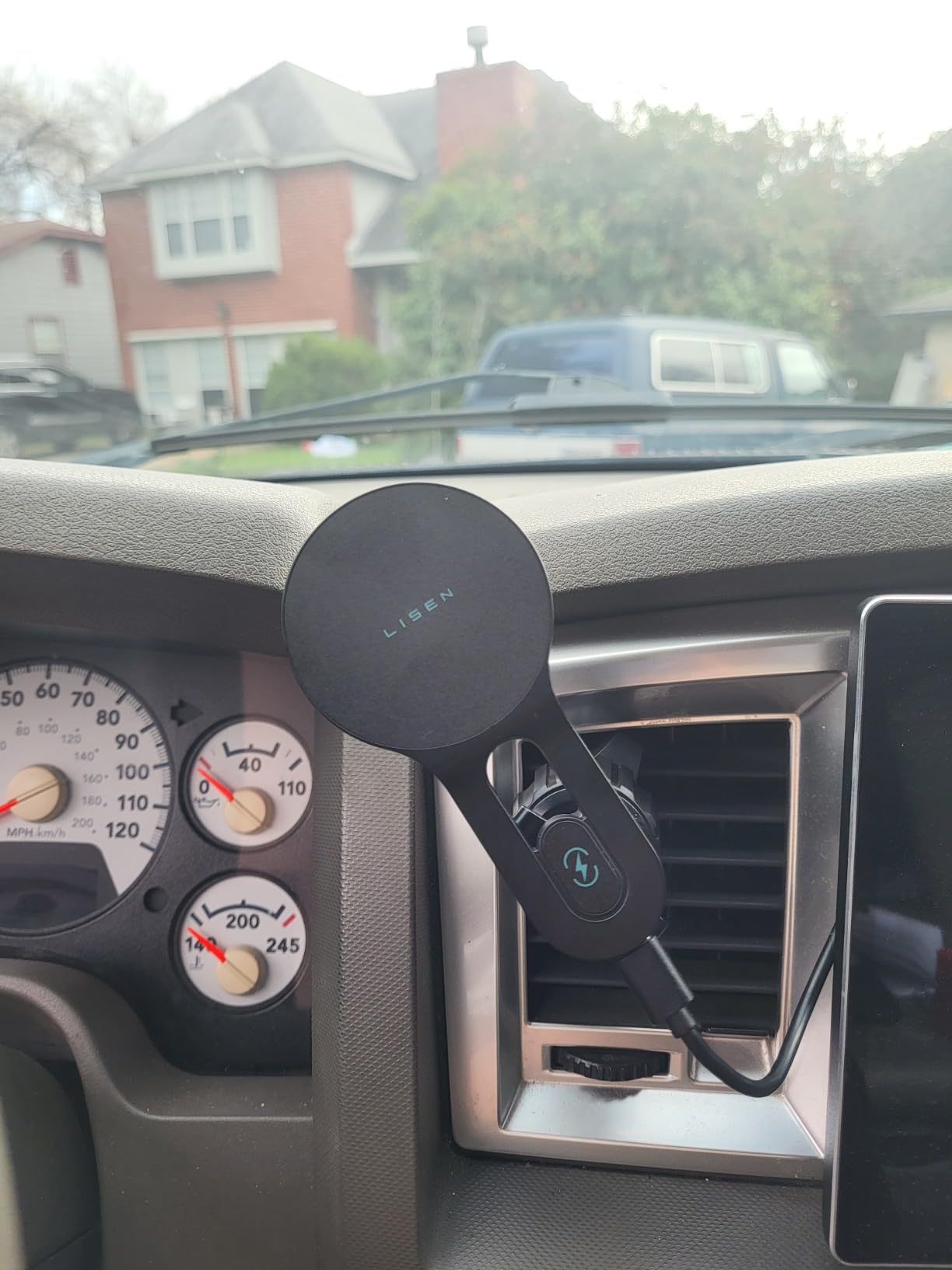 LISEN for Qi2.2 25W MagSafe Car Mount Charger for iPhone 18 Pro Max, Car Vent Magnetic Car Charger Stable Qi2 Wireless Charging Car Charger Mount Holder,Car Mount,Car Vent Mount for iPhone 18 17 16 customer photo 2