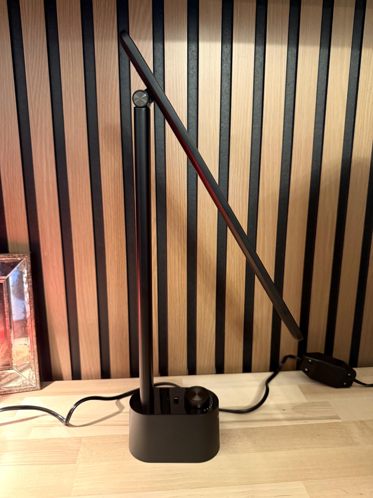 Honeywell HWT-H01 LED Desk Lamp, Foldable & Stepless Dimmable, Black customer photo 2