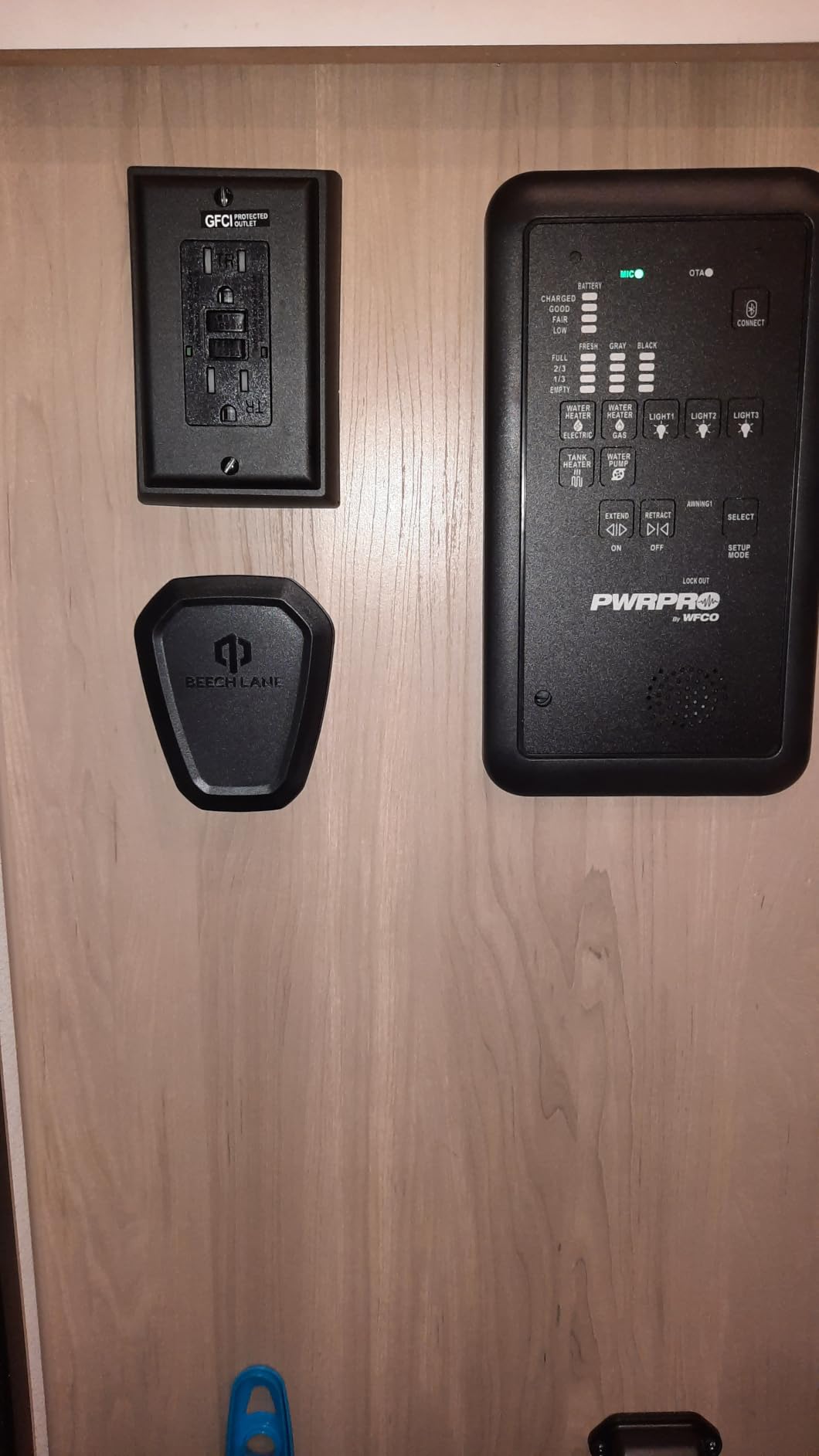 Beech Lane Wireless RV Leveling System, Made in the USA, User-Friendly Phone App With Real-Time Precise Leveling Measurements customer photo 2