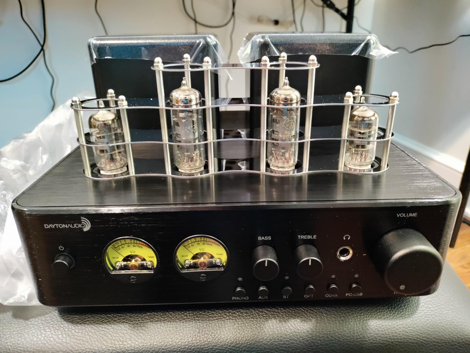 Dayton Audio HTA100 Integrated Stereo Hybrid Tube Amplifier 100 Watts customer photo 2