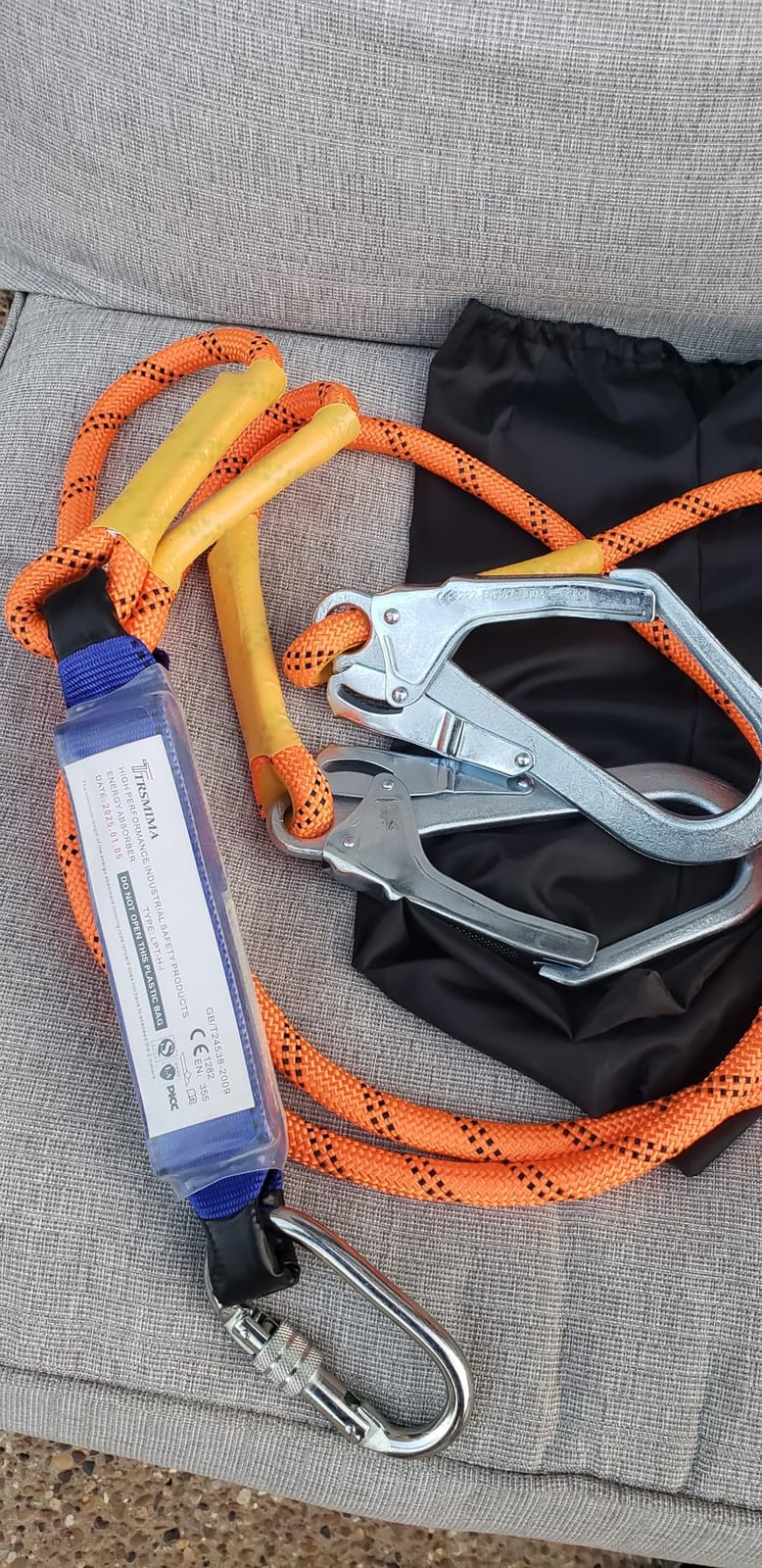 TT TRSMIMA Safety Harness Fall Protection Kit: Full Body Roofing harnesses customer photo 2