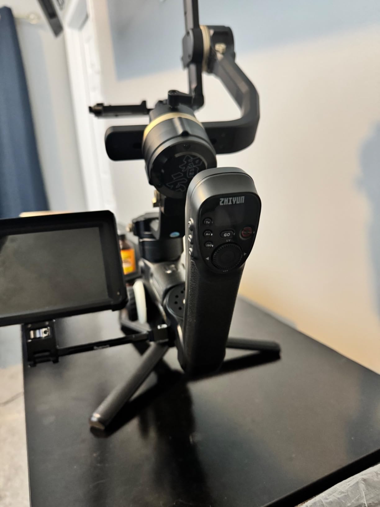 ZHIYUN Crane 4, 3-Axis Gimbal Stabilizer for DSLR and Mirrorless Camera, Nikon Sony Panasonic Canon Fujifilm BMPCC 6K, Fill Light, PD Fast Charge | for Nikon Sony Panasonic Canon Fujifilm BMPCC 6K, Fill Light, PD Fast Charge customer photo 1