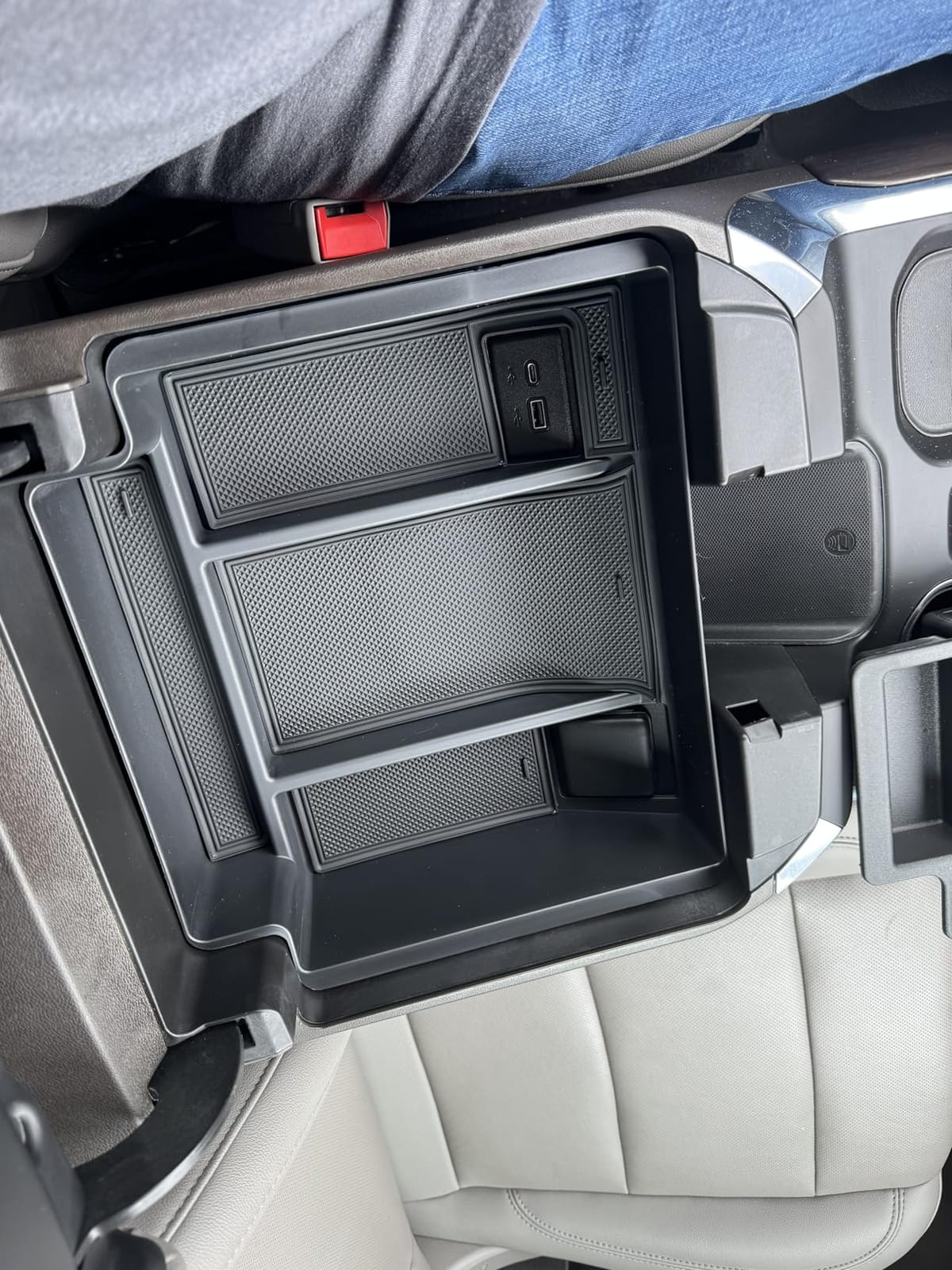 TOPINSTALL Full Size Tray for 2022-2026 Refreshed Silverado/Sierra 1500 customer photo 1