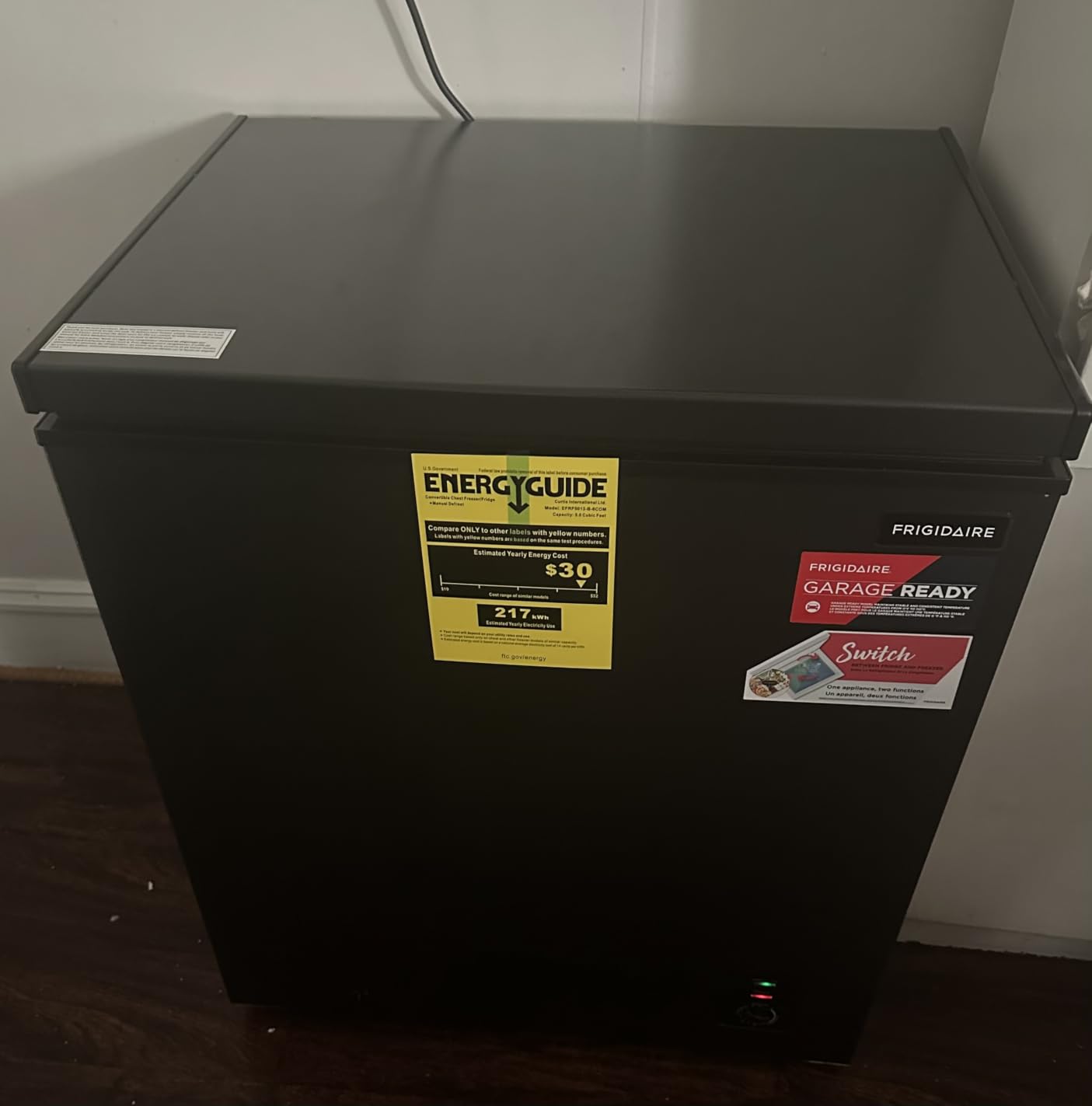 FRIGIDAIRE EFRF5003-BLACK Chest Deep Freezer-Garage-Ready, 5.0 Cu. Ft. Capacity, Black-Adjustable Thermostat-Removable Vinyl Coated Wire Basket-Easy Defrost Drain customer photo 2
