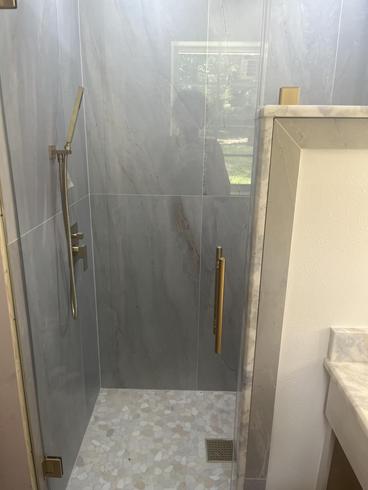 Ceiling Mount Shower System with 10