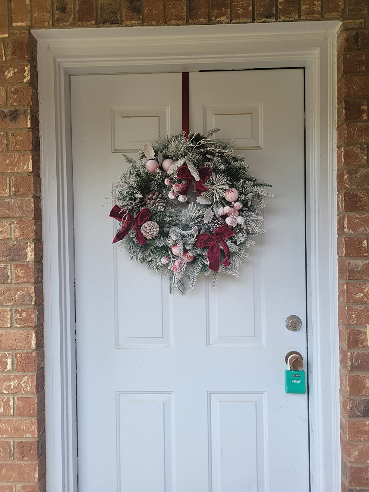 Pre-lit Snow Christmas Wreath with Red Balls,Berries and Bows,24 Inch 50 Battery Operated LED Lights,Holiday Decoration for Front Door Outdoor customer photo 2