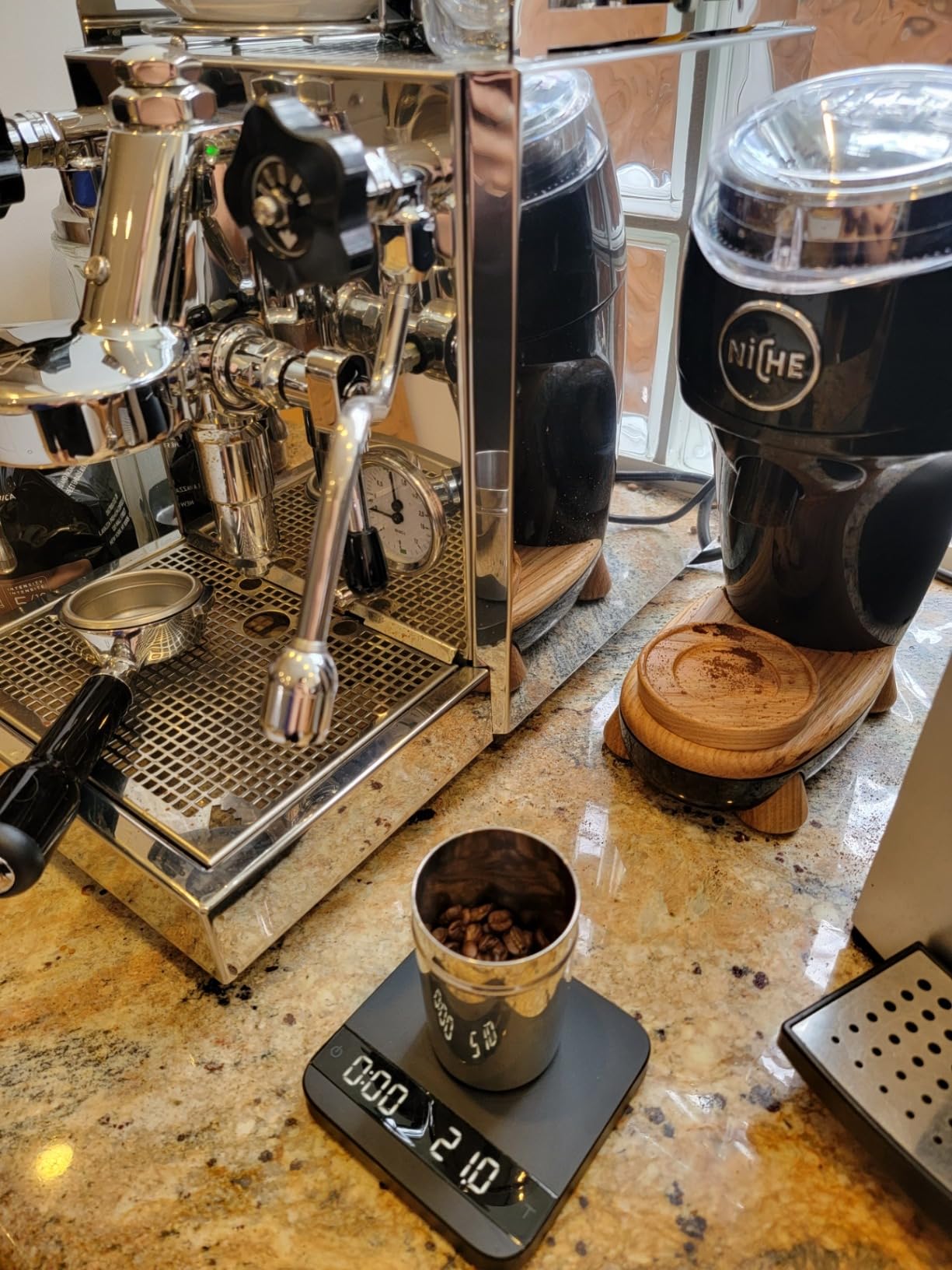 Diletta Bello+ Espresso Machine | E61 | PID Temperature Control | Shot Timer | Programmable Preinfusion | Handmade In Italy (Black) customer photo 2