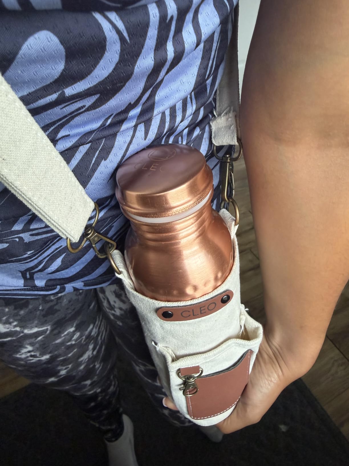 CLEO HOME 100% Pure Copper Water Bottle for Drinking, 34 Oz Hammered Ayurvedic Copper Bottle with Canvas Carry Bag & Brush customer photo 2