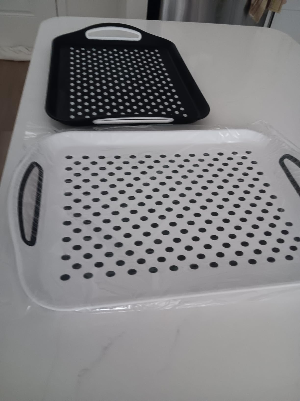 Food Trays for Eating on Couch - 2 Pack - Non Slip Dinner Trays for Eating Set of 2 Non Slip Serving Tray and Food Tray with Handles (Black) customer photo 2