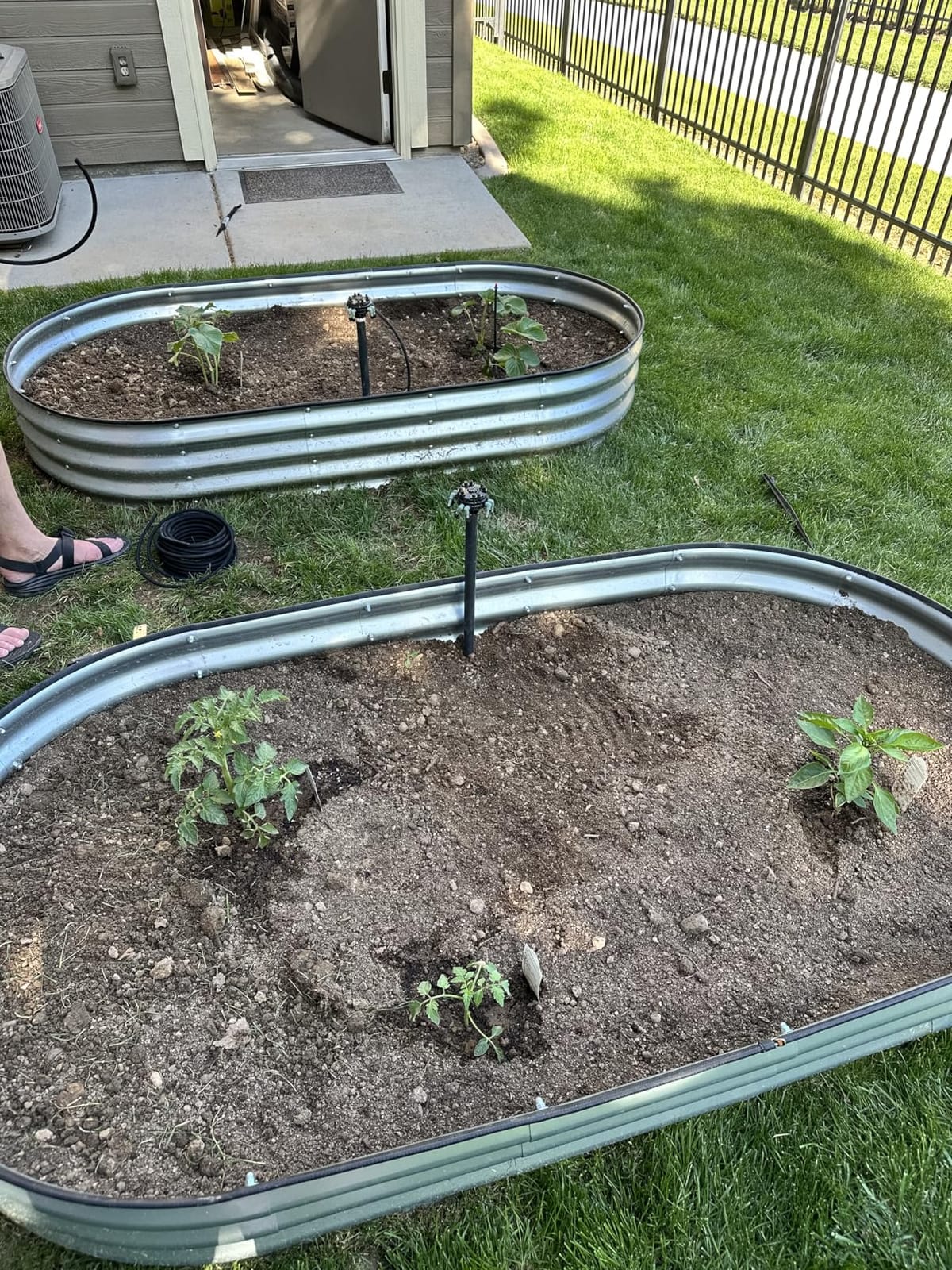 Raised Garden Bed with Legs, 48×24×32in Galvanized Raised Garden Beds Outdoor Elevated Metal Planter Box for Gardening Vegetables Flowers Herb-Black customer photo 1