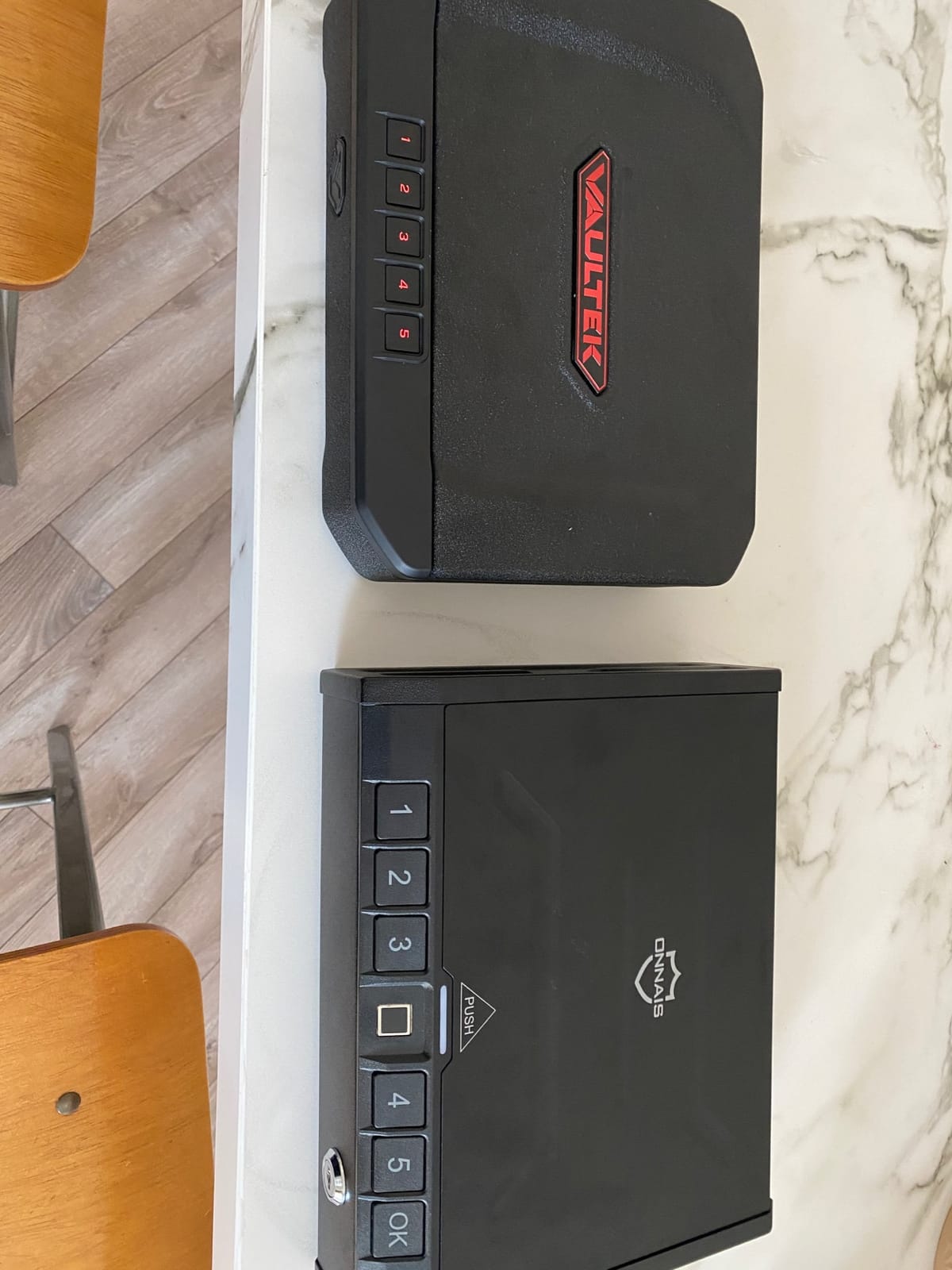 ONNAIS Iron PRO Biometric Fingerprint Gun Safe for Handgun with Keypad Lock customer photo 2