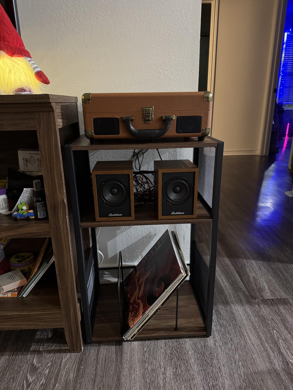 Electrohome Huntley Powered Bookshelf Speakers with Built-in Amplifier and 3
