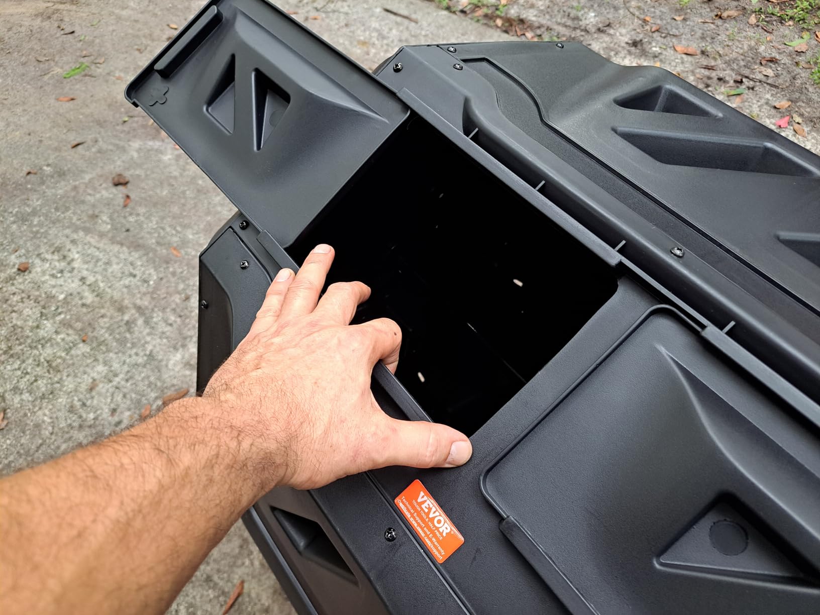 VEVOR Compost Bin, 43-Gal Dual Chamber Composting Tumbler, Large Tumbling Rotating Composter with 2 Sliding Doors and Steel Frame, BPA Free customer photo 2