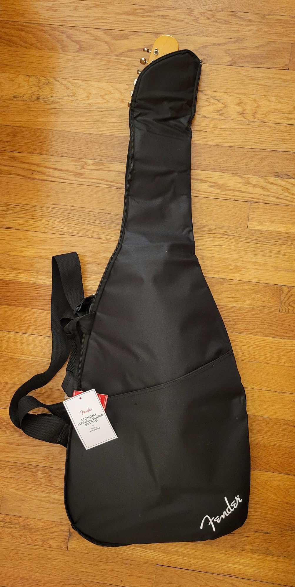 Fender Padded Electric Guitar Gig Bag with Ergonomic Backpack Straps, Black | Electric guitar carrying case, ergonomic backpack straps, two-piece handle, padded protection, fits most electric guitars customer photo 2