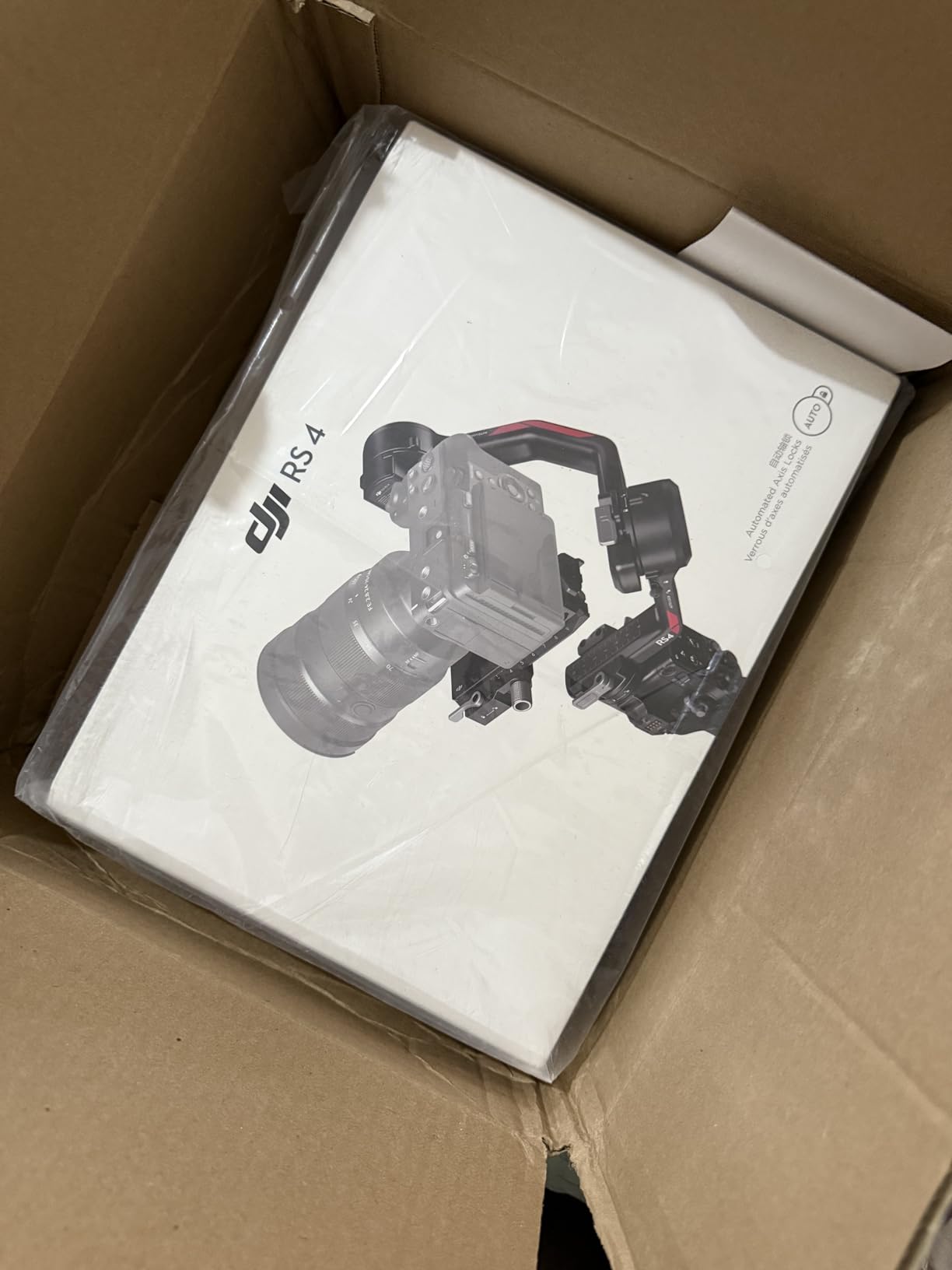 DJI RS 4, Gimbal Stabilizer for Camera, Canon/Sony/Nikon/Fujifilm | 2nd-Gen Native Vertical Shooting, 2-Mode Switch Joystick, Teflon Axis Arms, 3kg Payload customer photo 2