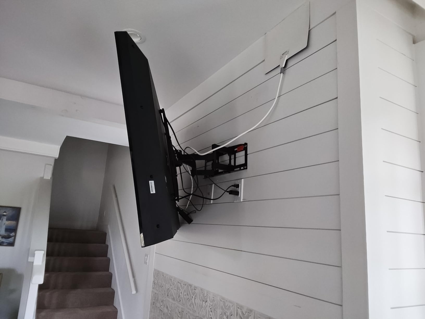 USX MOUNT Full Motion TV Wall Mount for Most 32-70 inch TVs up to 99 lbs - Wall Mount Bracket with Dual Articulating Arms, Swivel, Tilt, Max VESA 400x400mm, TV Mount Fits 12