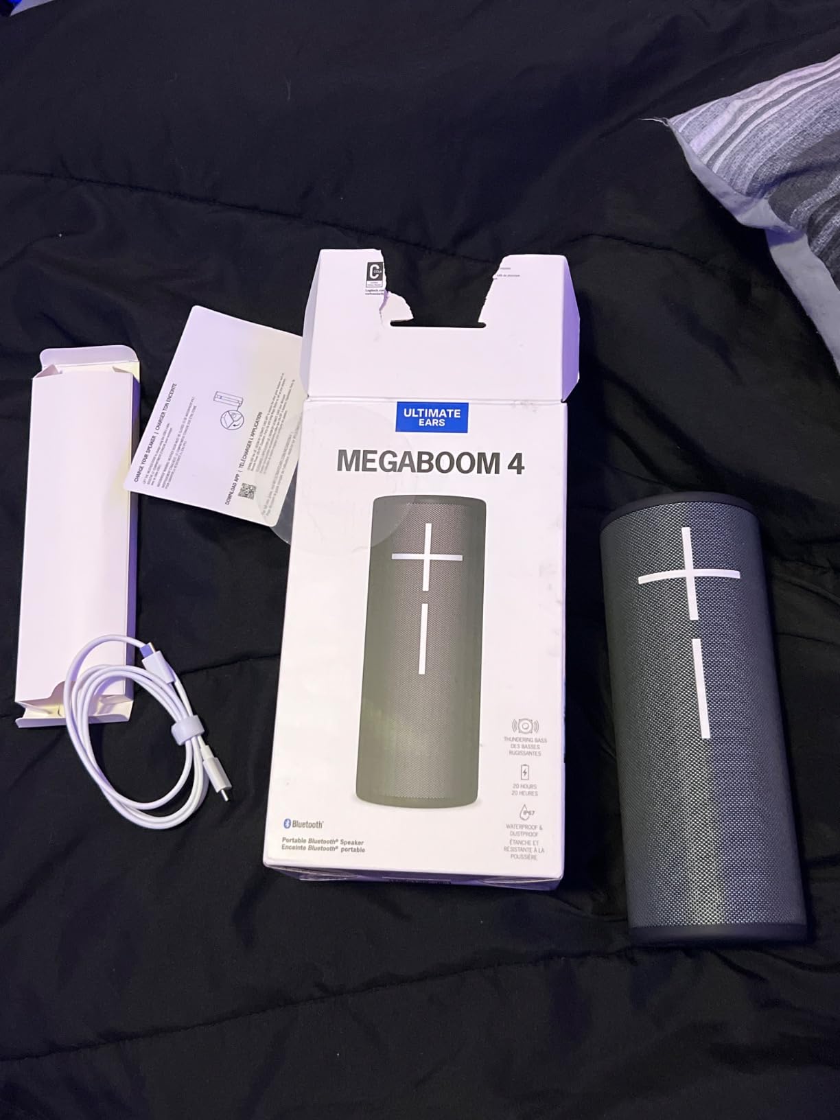 Ultimate Ears MEGABOOM 4 Waterproof Bluetooth Speaker - Red customer photo 1