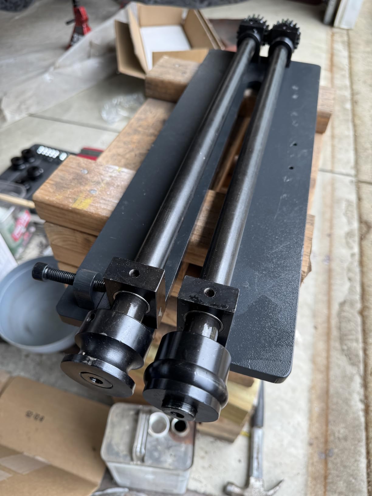 Metal Bead Roller, 18Inch Sheet Metal Bead Roller Machine with 6 Sets Dies Metal Rotary Forming Machine Bead Roller Tool 1.2mm/18Ga customer photo 1