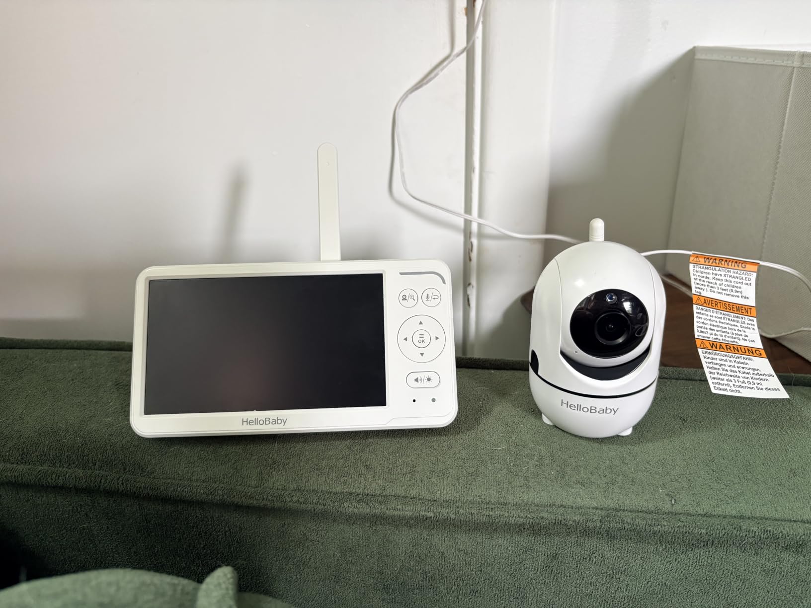 HelloBaby 6'' No WiFi Video Baby Monitor with Camera Audio, 30H Battery customer photo 2