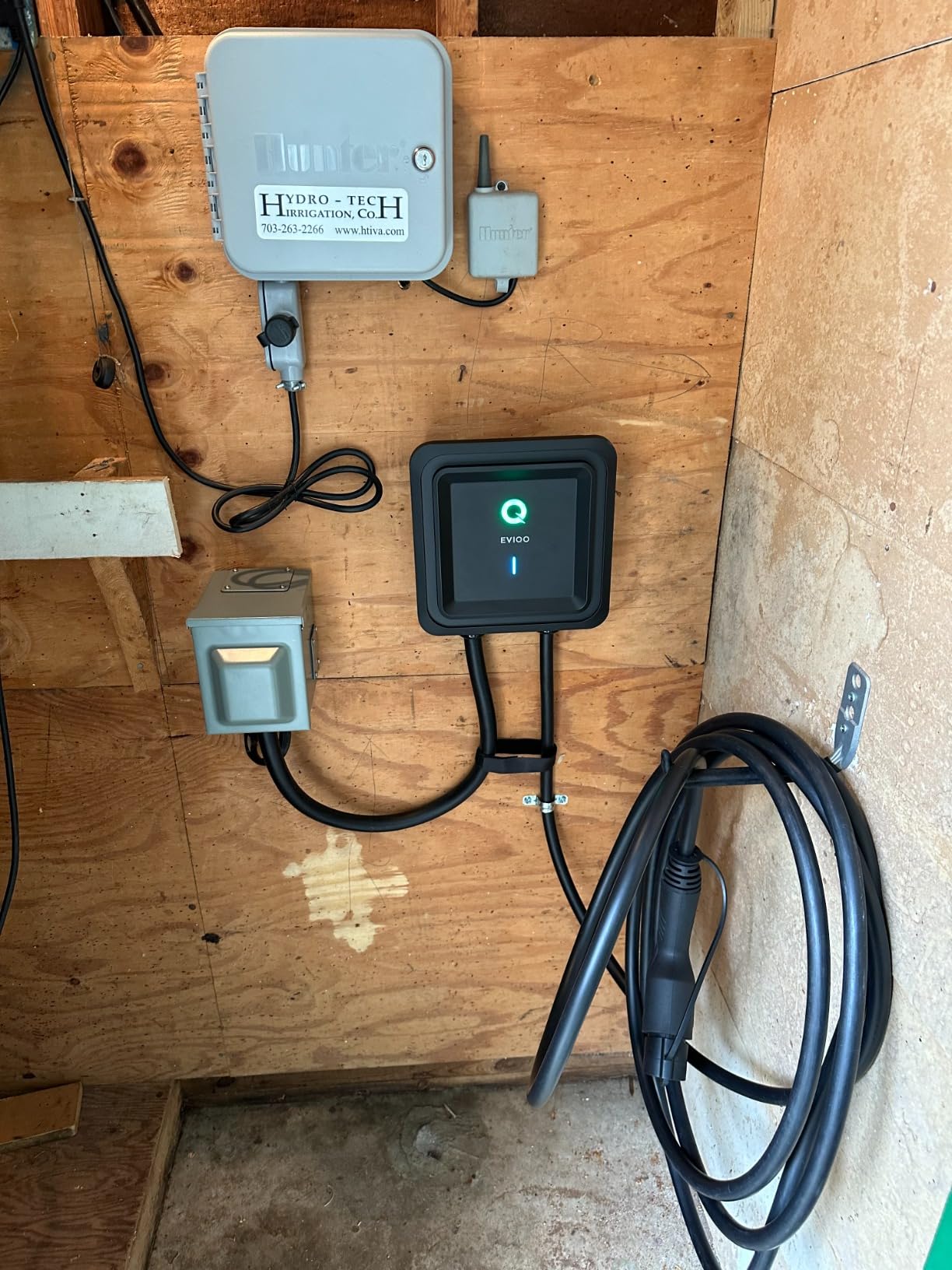 EVIQO Level 2 EV Charger J1772 48A - Hardwired 240V Wall Charging Station customer photo 1