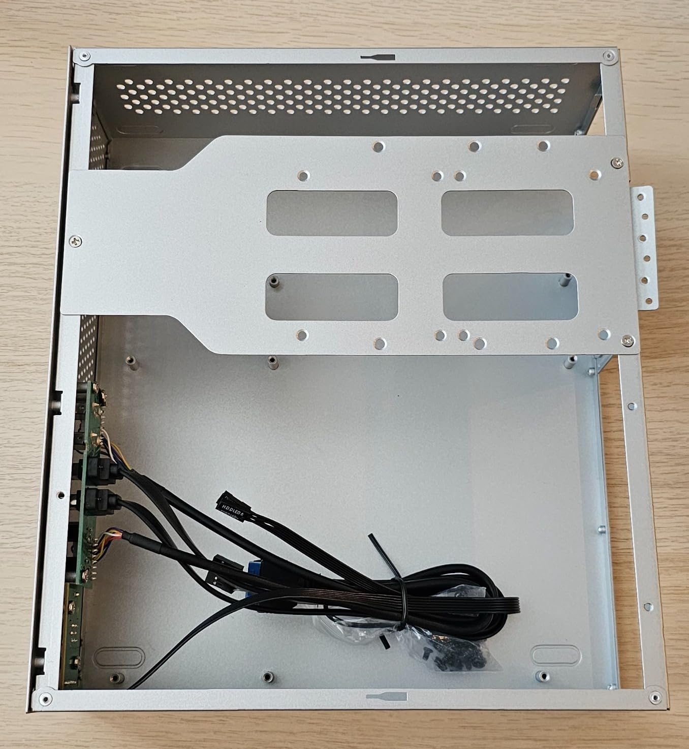 mATX/Mini ITX PC Case Mini Tower Small Form Factor 0.8mm SPCC Material | Circular Mesh Ventilation Panel Suitable for MicroATX(244mm x 244mm)/Mini-ITX(170 x 170mm) Motherboards customer photo 1