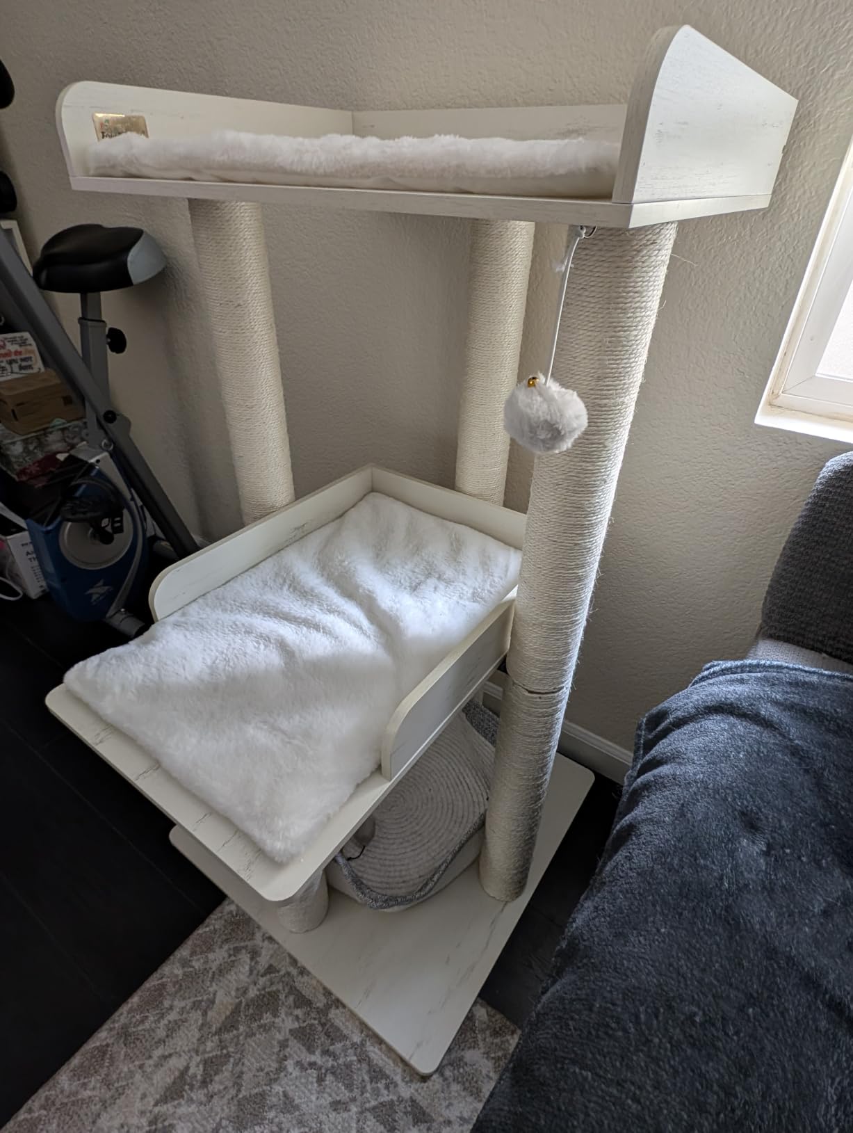 FourFurPets Modern Cat Tree for Indoor Cats Large Adult, Large Platforms customer photo 2