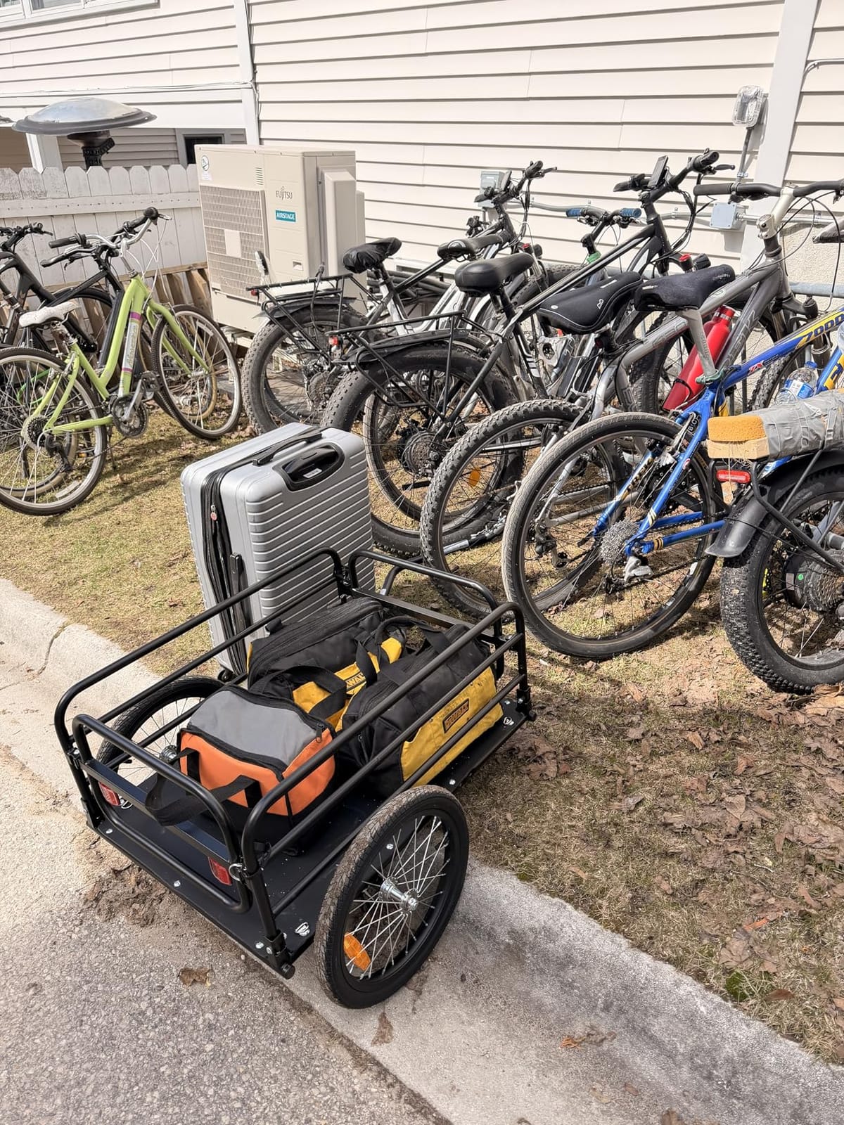 VEVOR Bike Cargo Trailer, 88/100/130/160 lbs Load Capacity, Heavy-Duty Bicycle Wagon Cart, Foldable Compact Storage with Universal Hitch customer photo 1